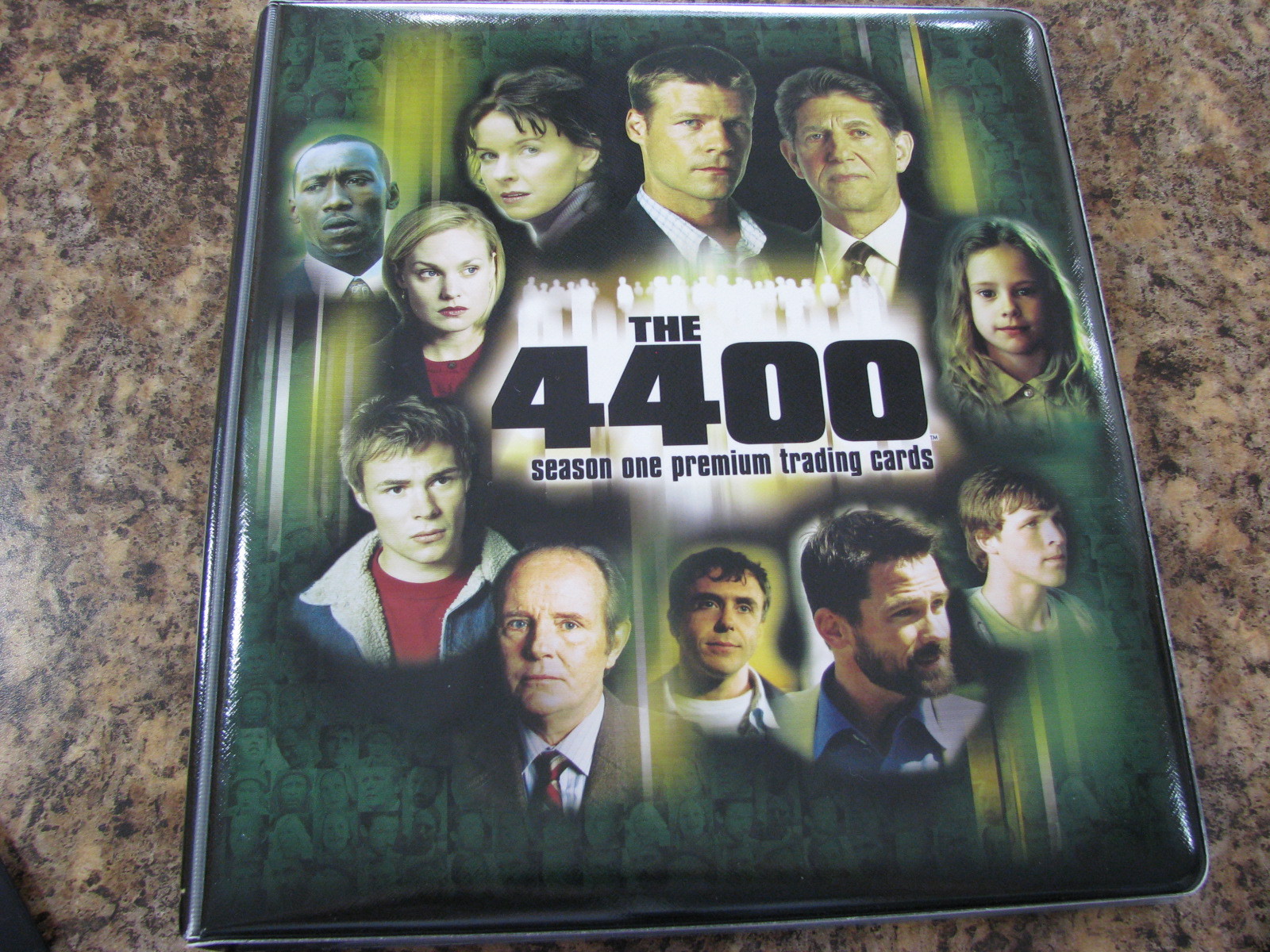 4400 Season 1 Trading Card Set and Binder
