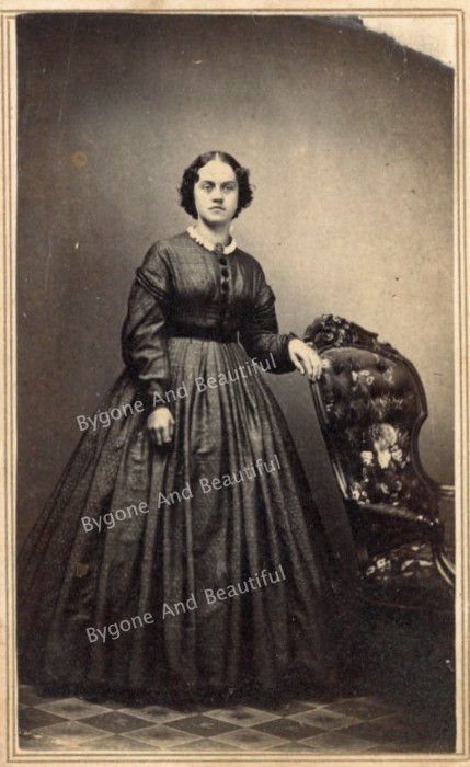 CDV Civil War Beautiful Woman Crinoline Beautiful Lighting