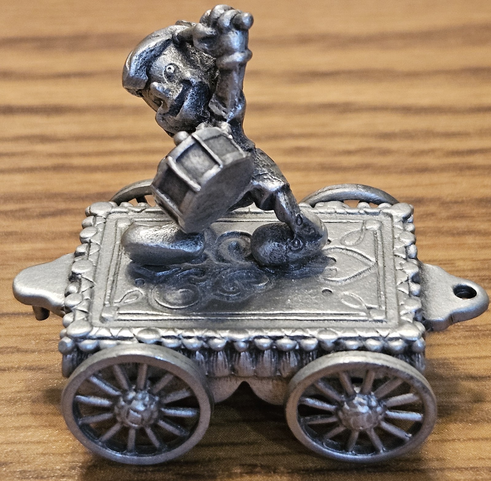 VINTAGE 1990s Hudson Pewter Disney Music Train Pinocchio on Drums Discontinued