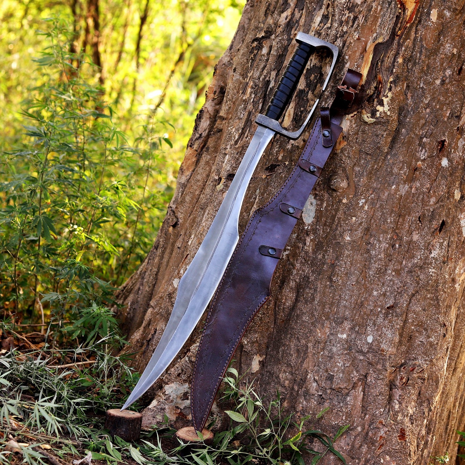 Handmade 300 Spartan Sword Replica Carbon Steel Display Collectible with Sheath Handmade 300 Spartan Sword Replica Carbon Steel Display Collectible with Sheath