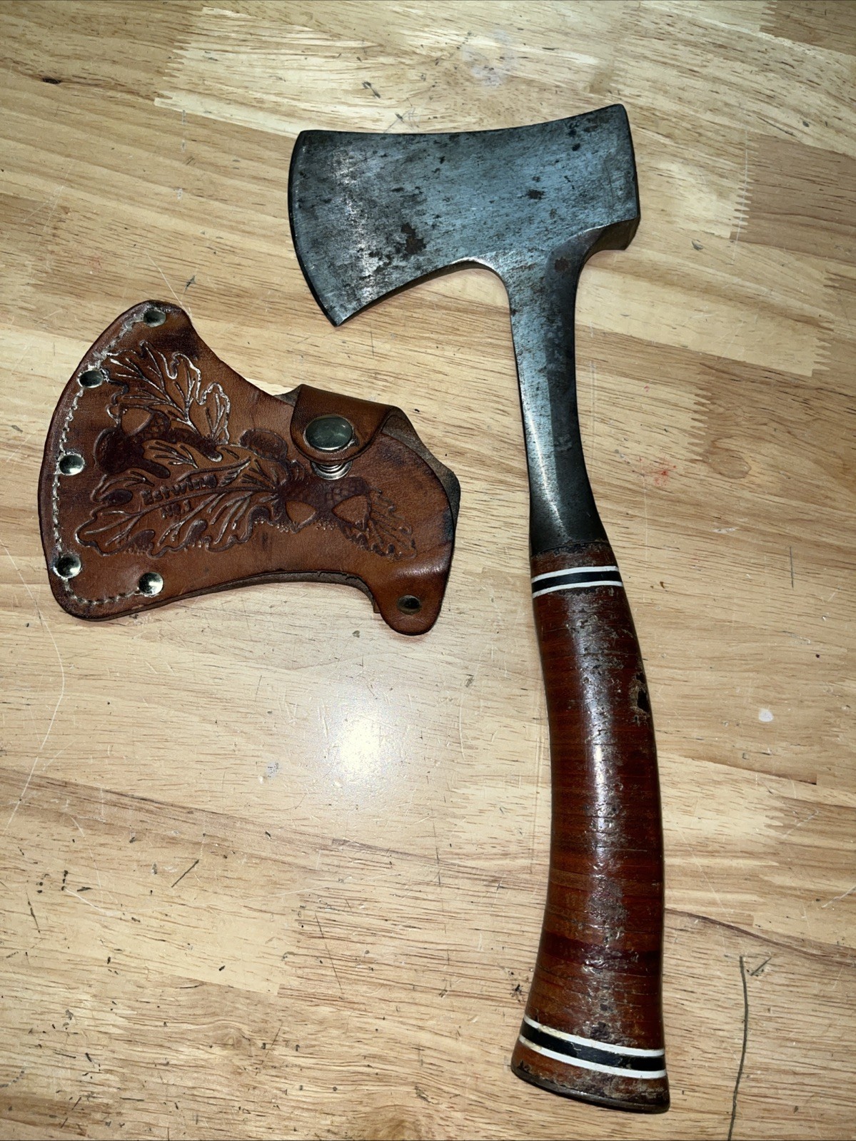 Vintage Estwing  24A  Hatchet W/No.1 Acorn Leather Sheath USA 13\