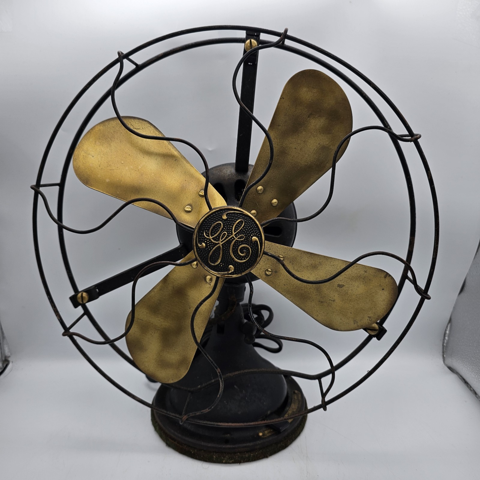 Early 1900’s General Electric Fan Brass Blades AUU Early 1900’s General Electric Fan Brass Blades AUU