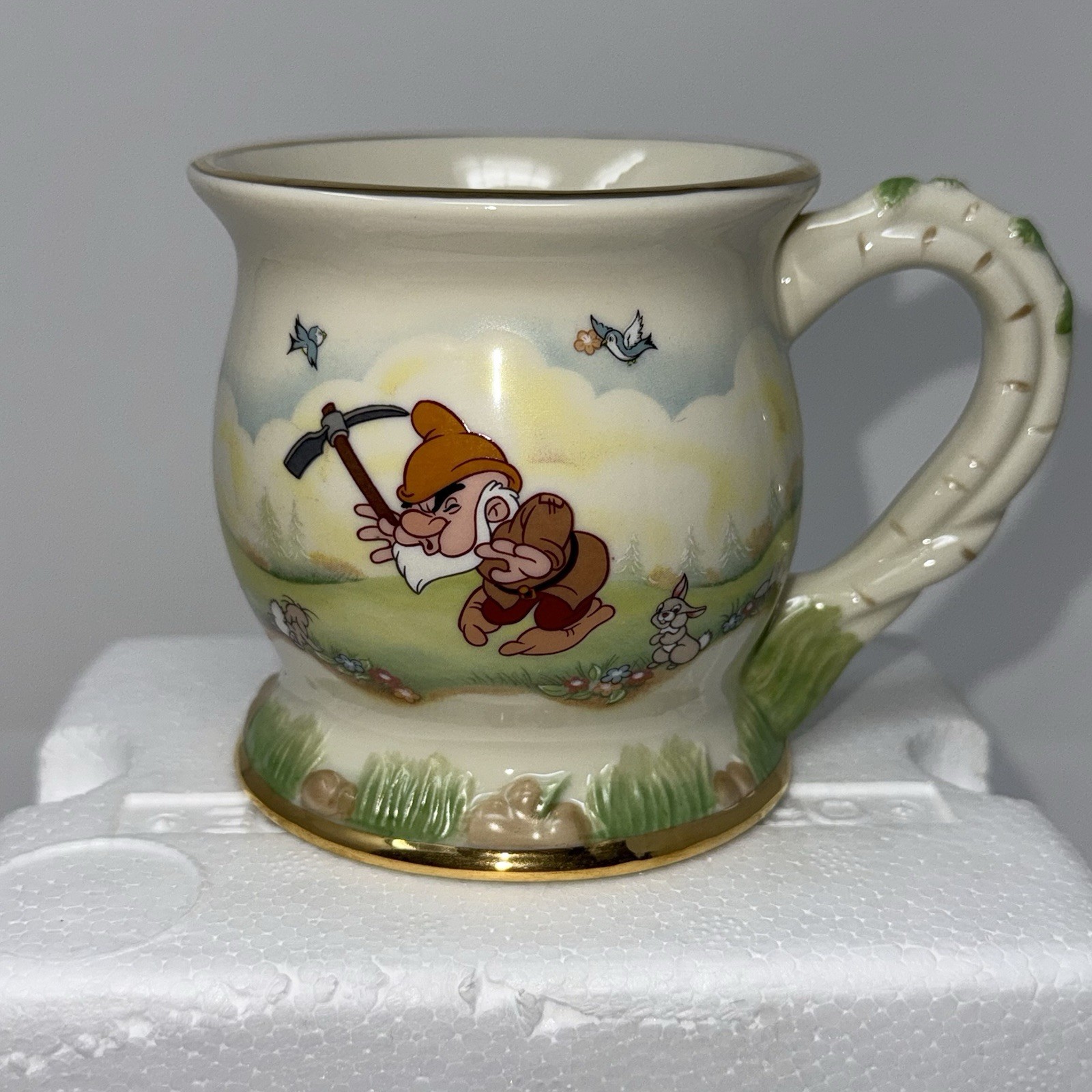 NEW LENOX Disney SNEEZY MUG Snow White Collection in BOX NEW LENOX Disney SNEEZY MUG Snow White Collection in BOX