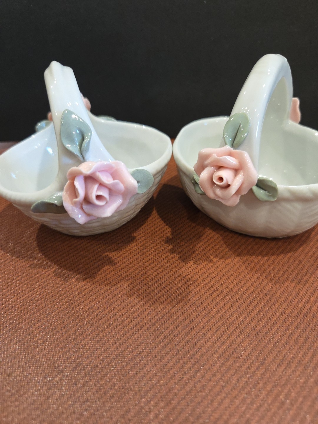 Lot Of Two - - Ceramic Rose Lattice Floral Trinket Baskets Excellent Condition Lot Of Two - - Ceramic Rose Lattice Floral Trinket Baskets Excellent Condition