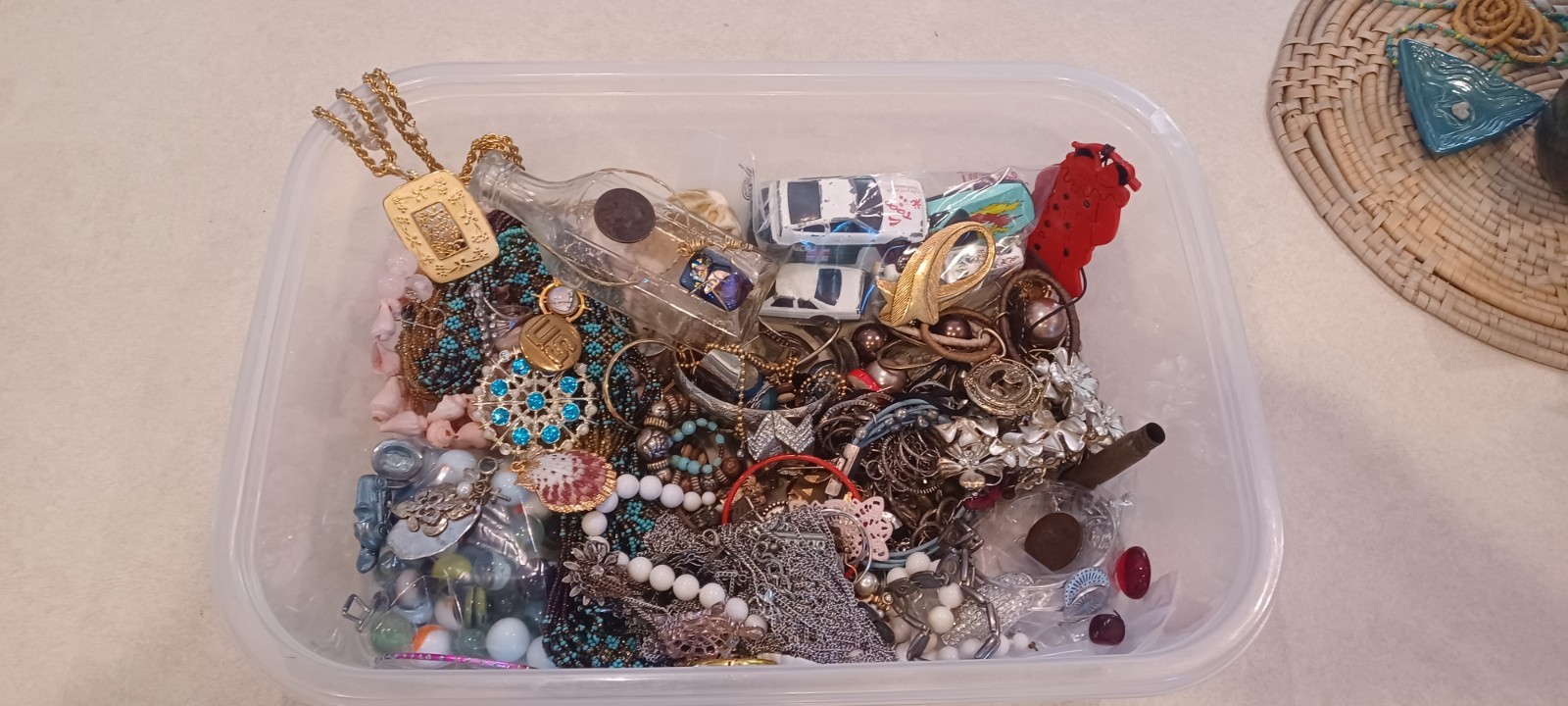 /Large JUNK DRAWER LOT