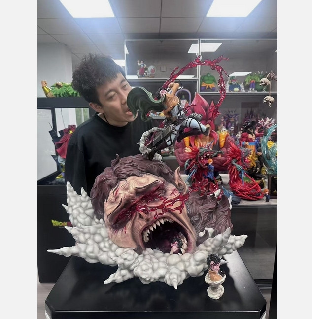 Levi Ackerman VS Beast titan Resin Player 1 Studio Statue 1/6 64cm Levi Ackerman VS Beast titan Resin Player 1 Studio Statue 1/6 64cm
