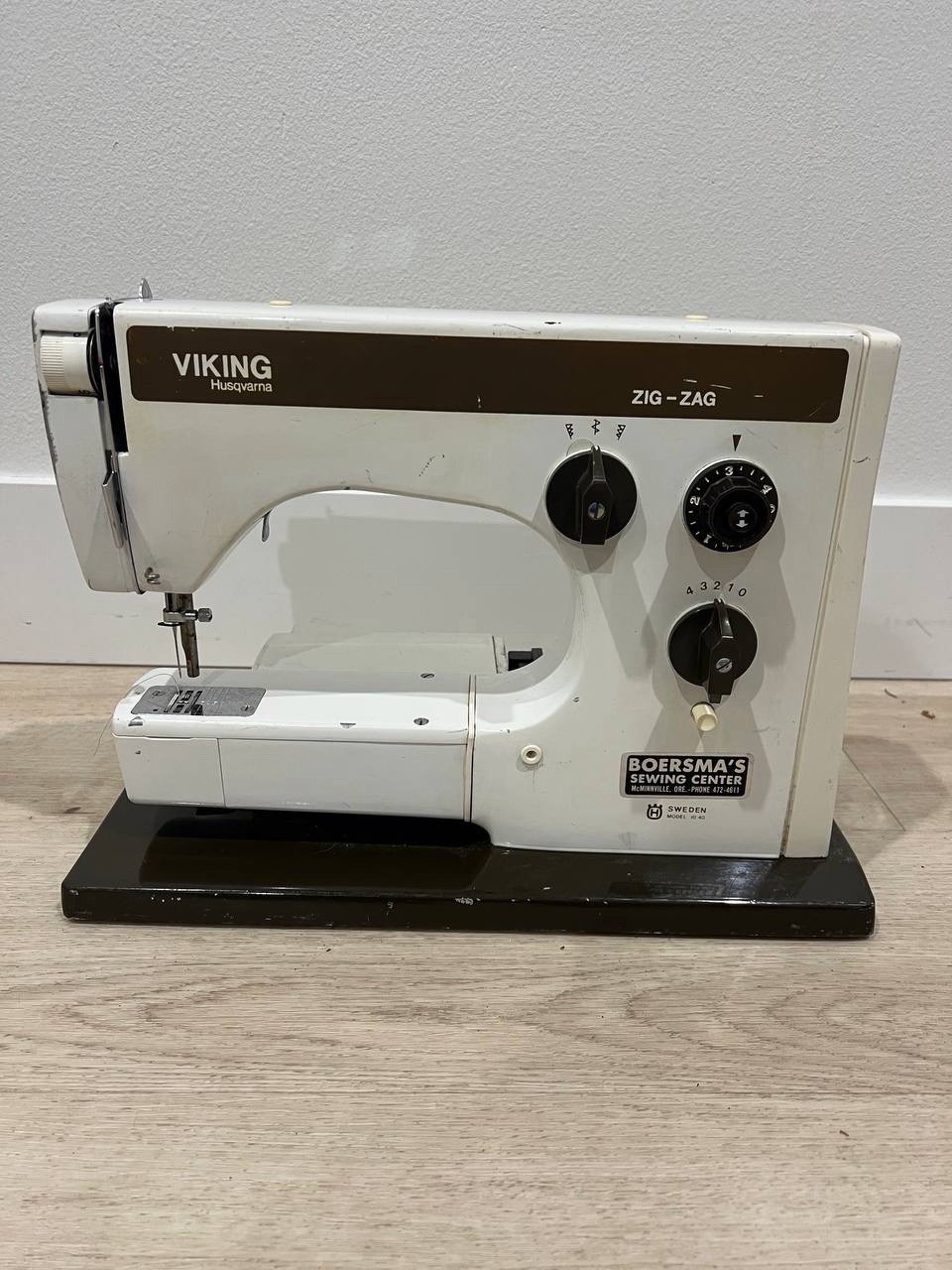 Vintage Husqvarna Viking Zig Zag Model 705H Sewing Machine Parts Repair