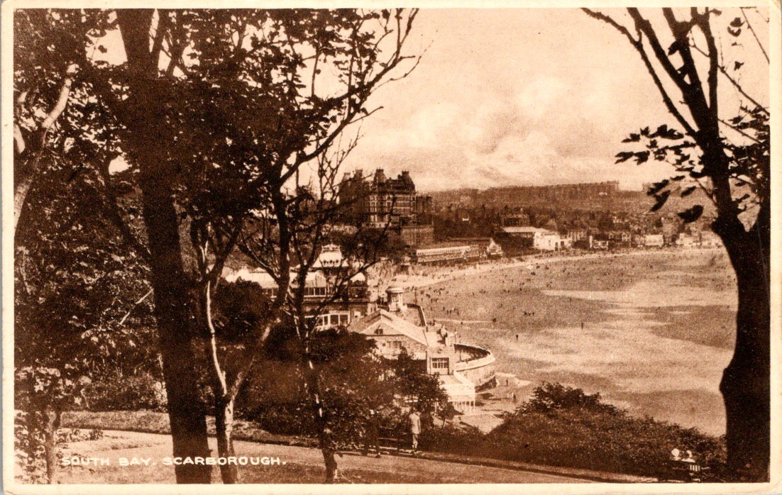 Scarborough South Bay PC c1910s E.T.W. Dennis & Sons Seaside View Victorian Scarborough South Bay PC c1910s E.T.W. Dennis & Sons Seaside View Victorian
