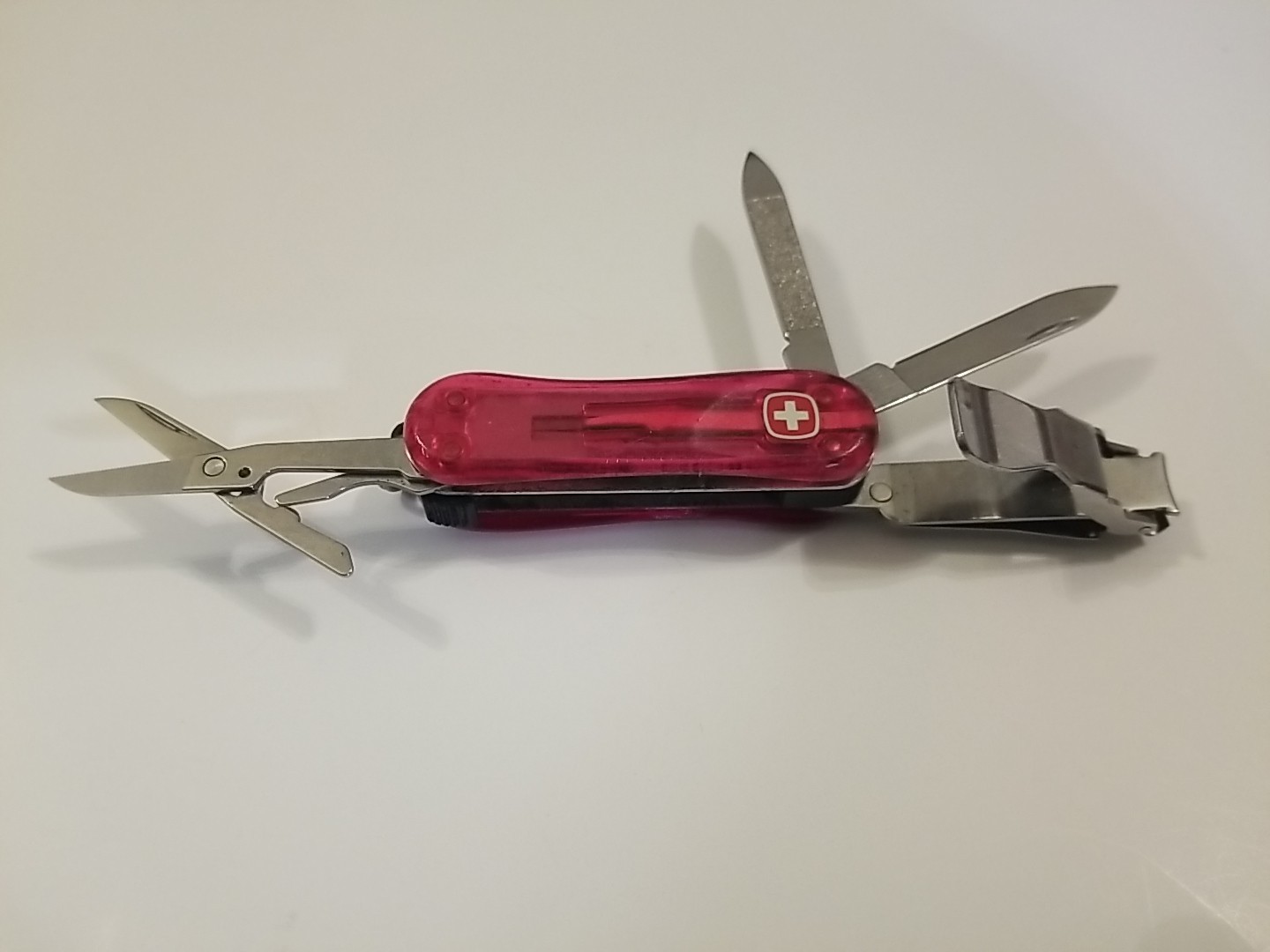 Wenger Red Translucent Swiss Army Knife Nail Clipper 580 File Scissors Wenger Red Translucent Swiss Army Knife Nail Clipper 580 File Scissors