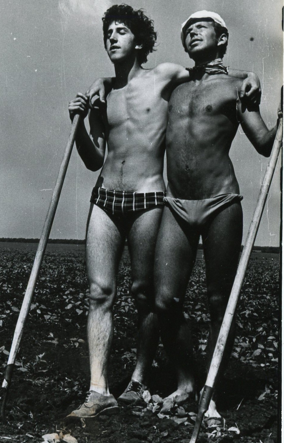Shirtless affectionate Handsome young men couple hug in love beach gay vtg photo