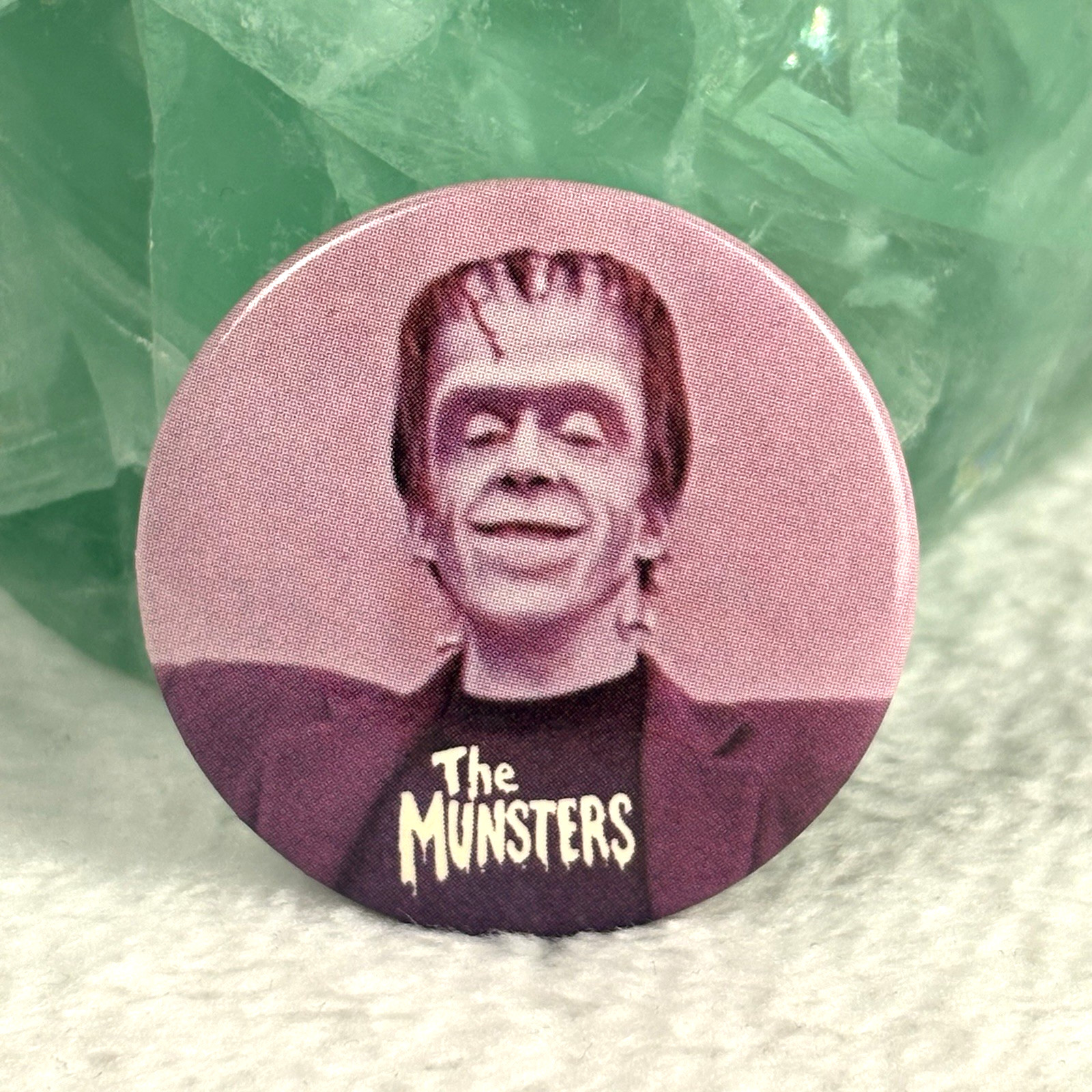 Vtg 1964 The Munsters Herman Fred Gwynne Horror TV Show Promo Button Pin RARE Vtg 1964 The Munsters Herman Fred Gwynne Horror TV Show Promo Button Pin RARE
