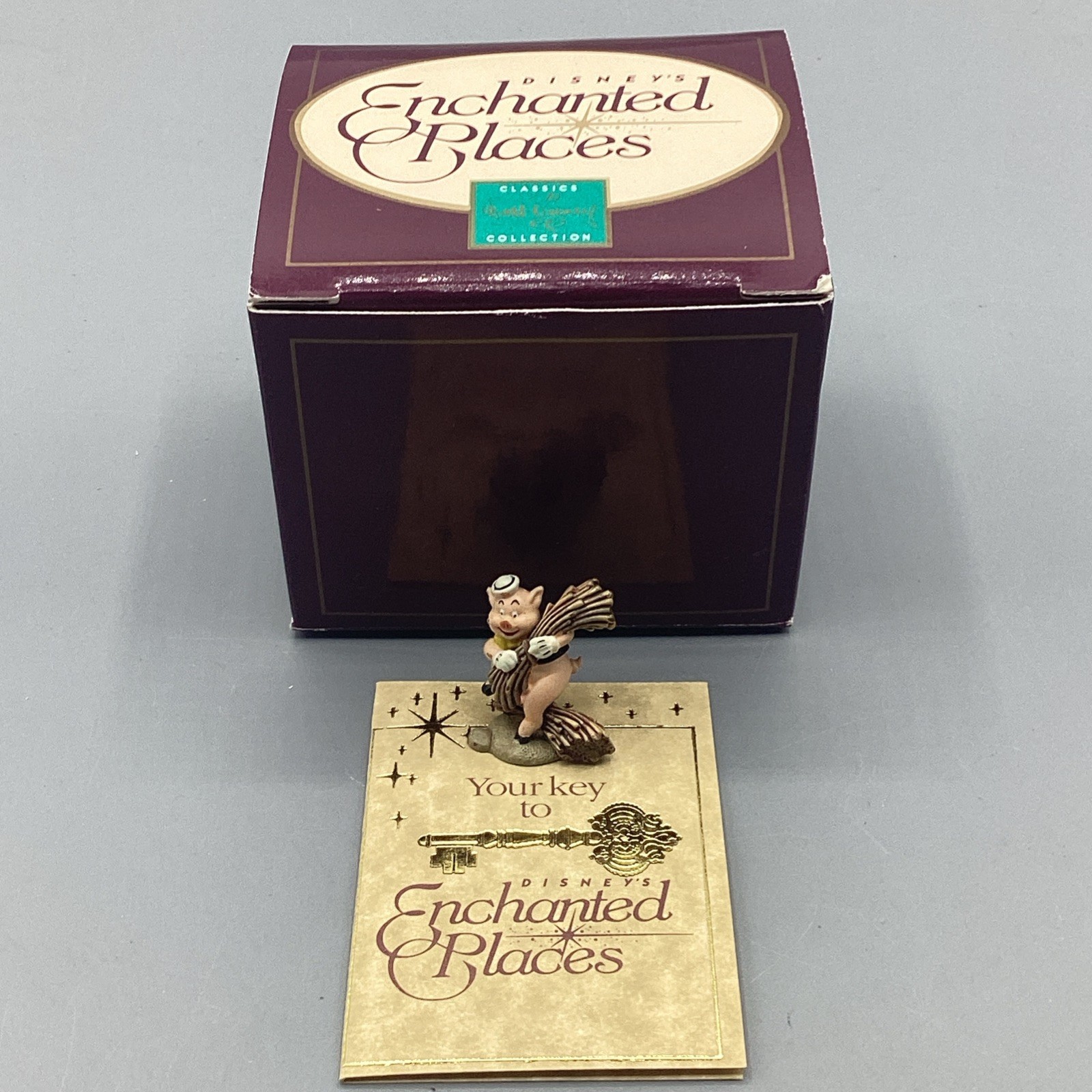 NOS WDCC Disney Enchanted Places Miniatures ~ Fifer Pig~ 3 Little Pigs-COA NOS WDCC Disney Enchanted Places Miniatures ~ Fifer Pig~ 3 Little Pigs-COA