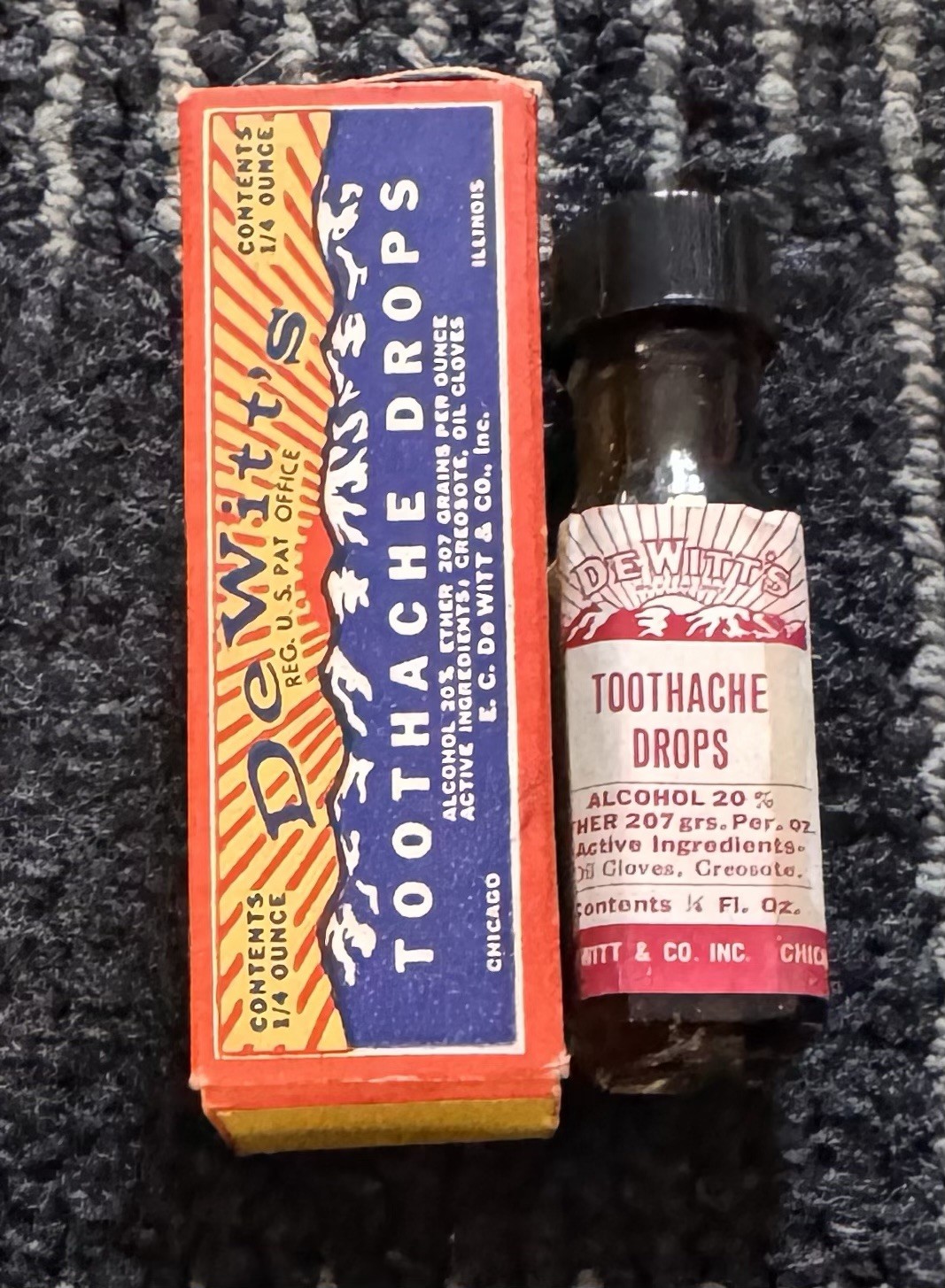 Vintage DeWITT'S TOOTHACHE DROPS with Original BOX Empty Bottle Vintage DeWITT'S TOOTHACHE DROPS with Original BOX Empty Bottle
