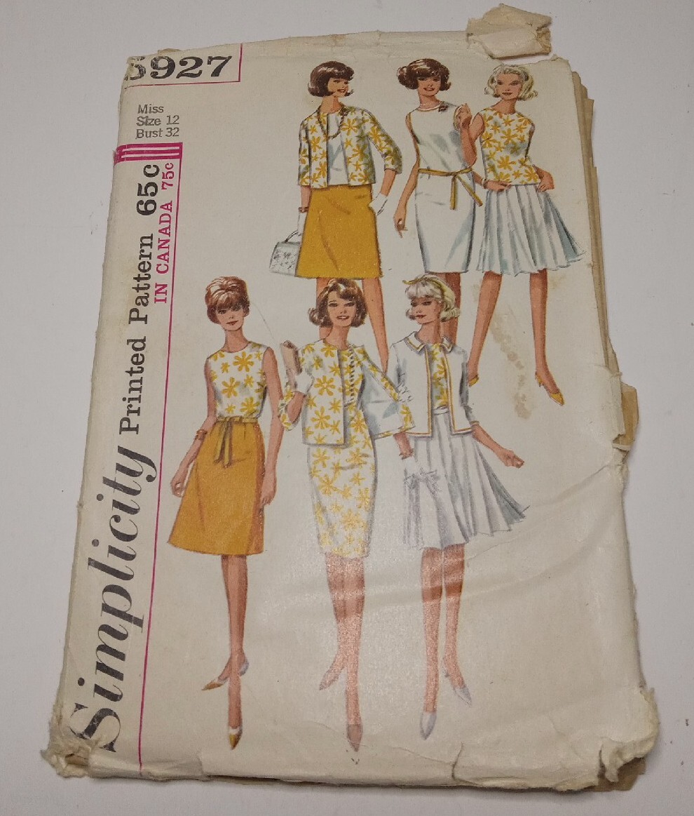 Simplicity\'s 1965 Dress/Skirt Sew Pattern #5927 Size 12 Simplicity\'s 1965 Dress/Skirt Sew Pattern #5927 Size 12