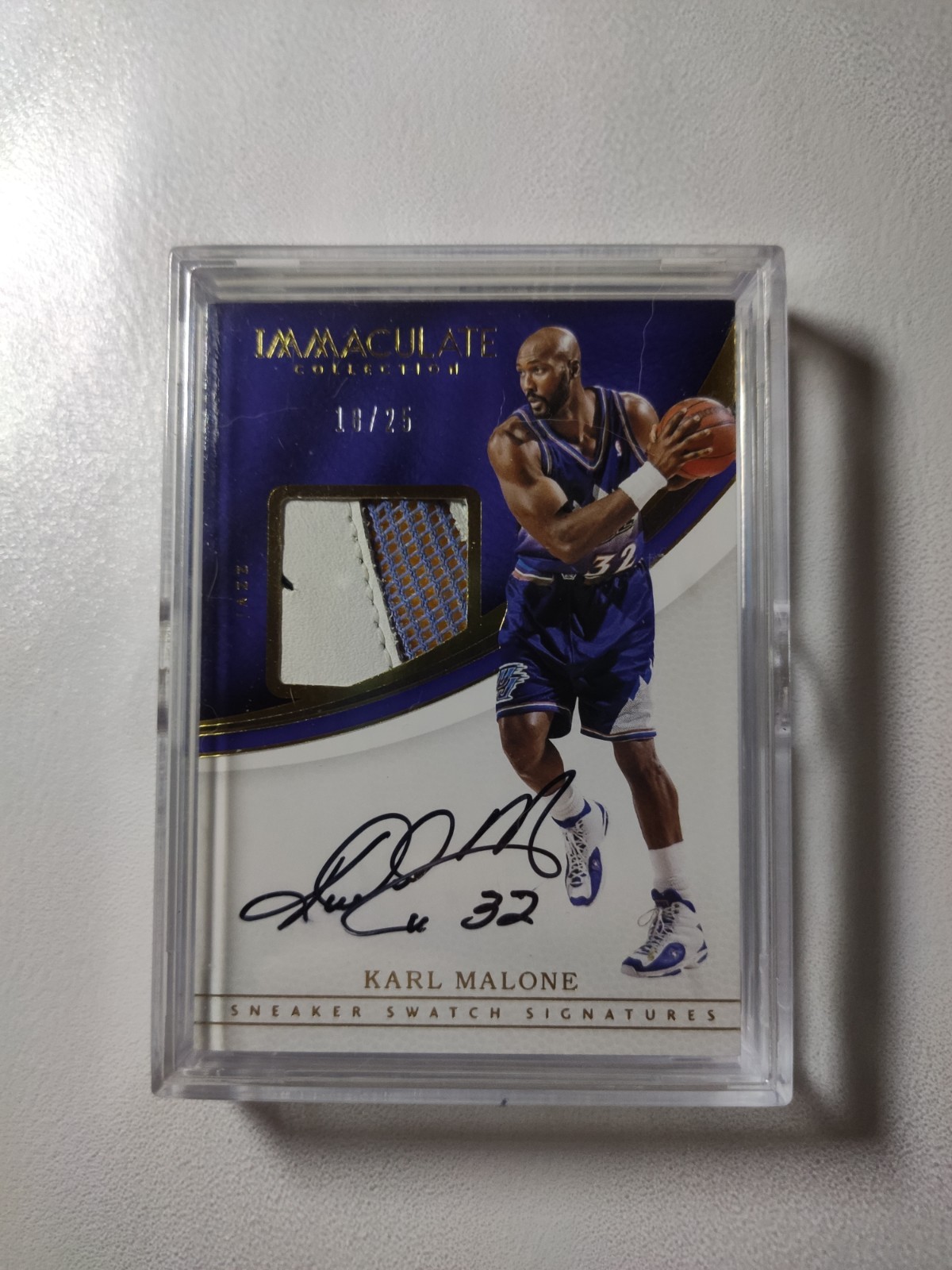 Karl Malone /25 (on card auto) 2016-17 Immaculate Game Used Sneaker Swatch...