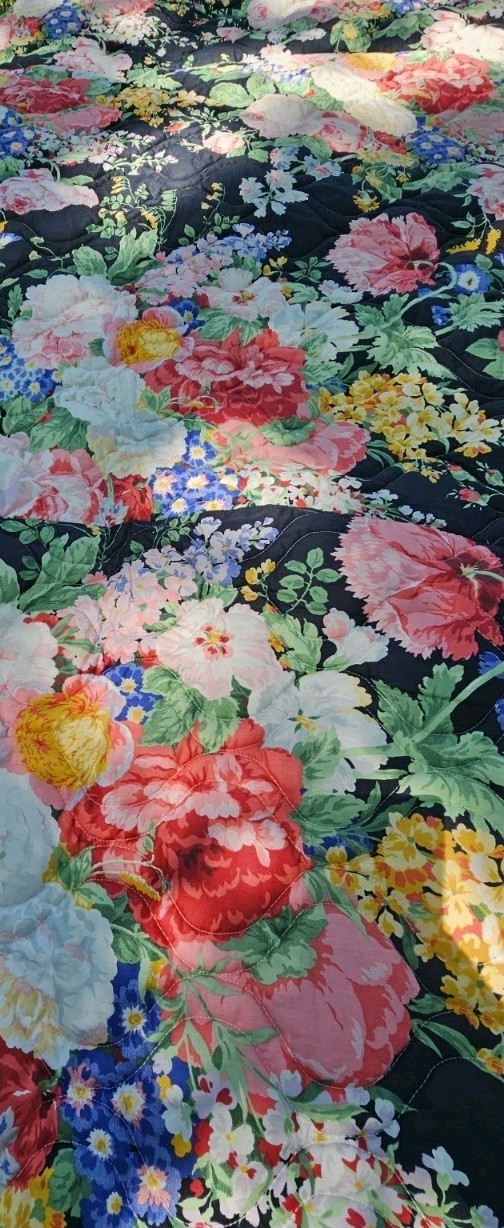 Vtg 80s Black Floral Custom Made Quilted Comforter 110\