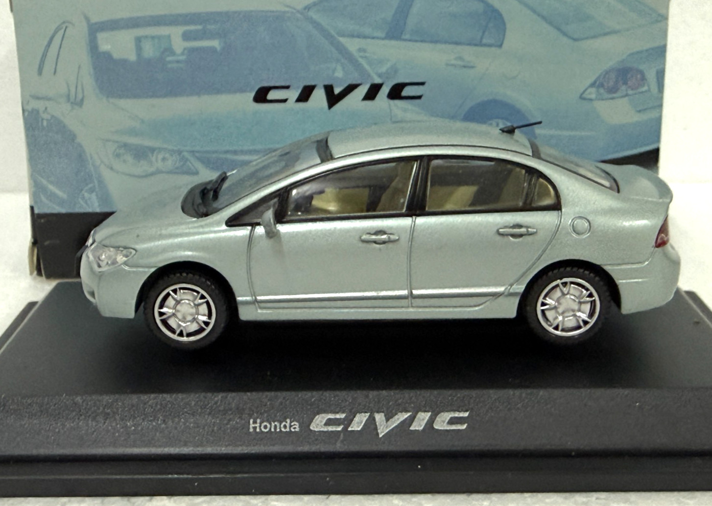 Ebbro HDC Honda Civic FD1 Sedan (not FD2) 1/43 scale diecast model car