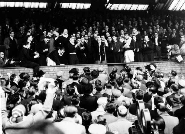 Chelsea became First Division League Champions first time whe- 1955 Old Photo Chelsea became First Division League Champions first time whe- 1955 Old Photo