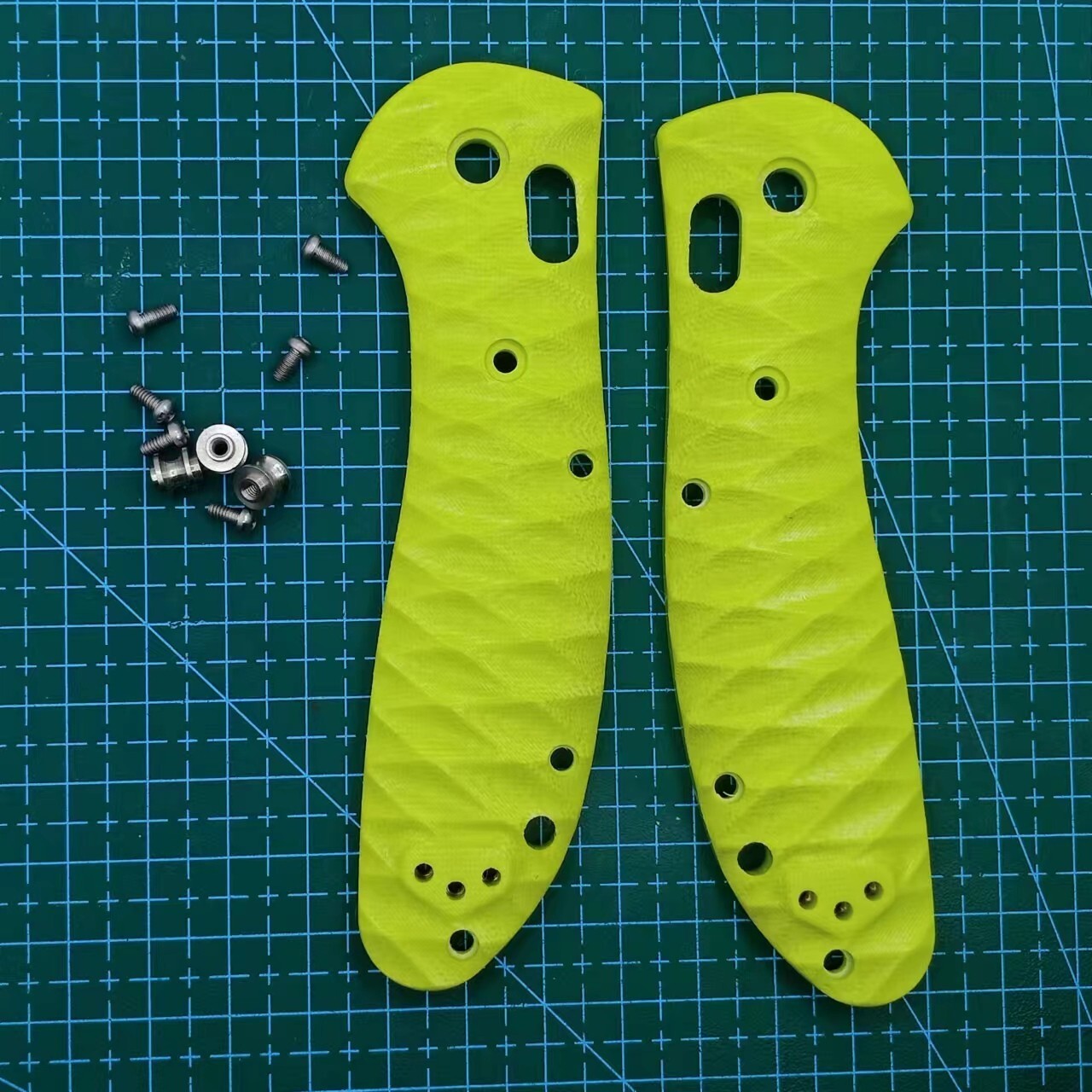 1 Pair G10 Material Handle Scales for Benchmade Griptilian 551