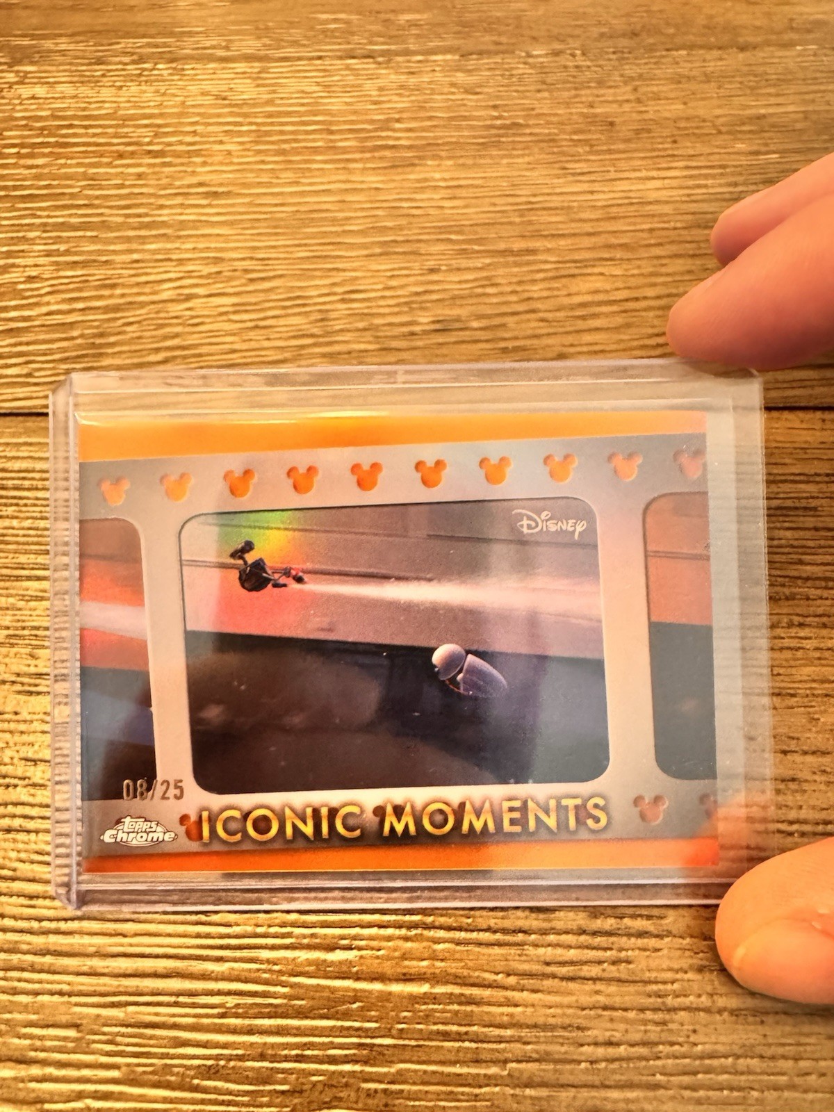 2025 Topps Chrome Disney WALL-E and EVE's Space Walk - Iconic Moments Orange /25 2025 Topps Chrome Disney WALL-E and EVE's Space Walk - Iconic Moments Orange /25