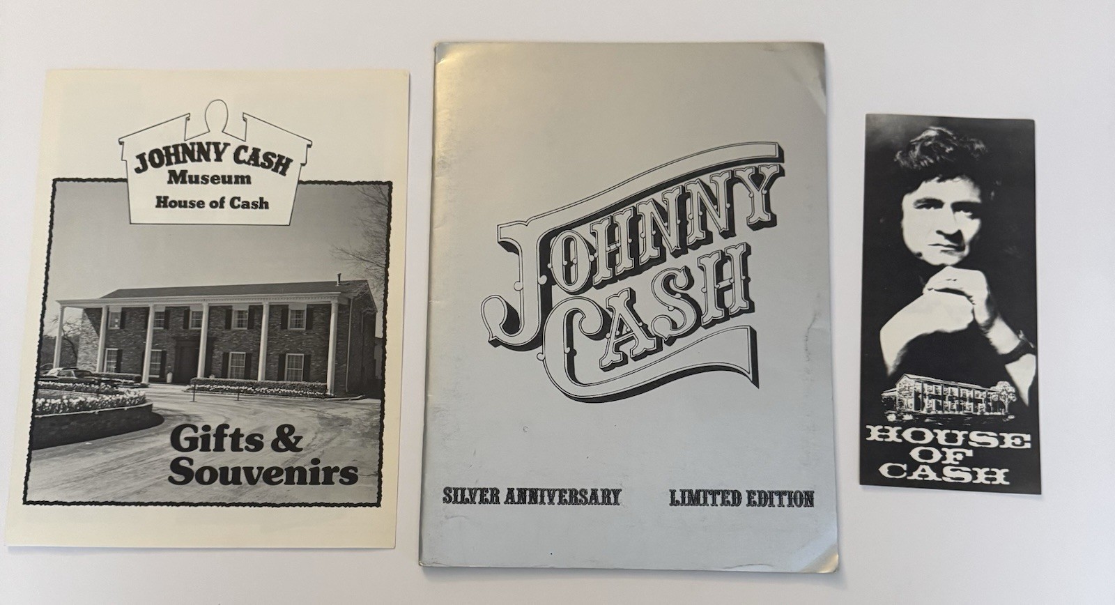 Vtg 1970's Johnny Cash 3 Piece Set House Of Cash And 25th Anniversary Booklet