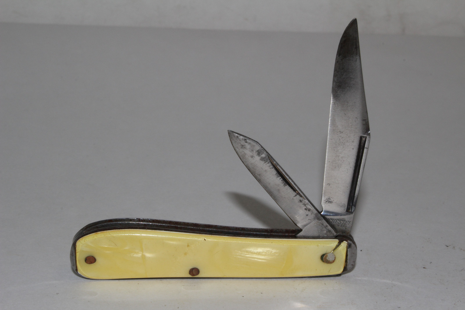 Vintage Winchester Dog Leg Jack Knife Vintage Winchester Dog Leg Jack Knife