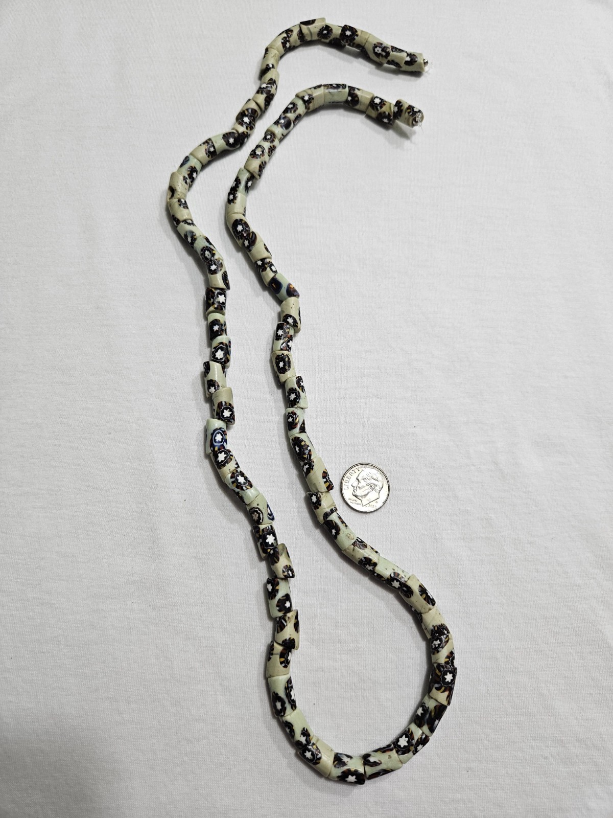 Vintage Venetian Millefiori Glass Beads White Blue Floral Strand 72pc 16mm