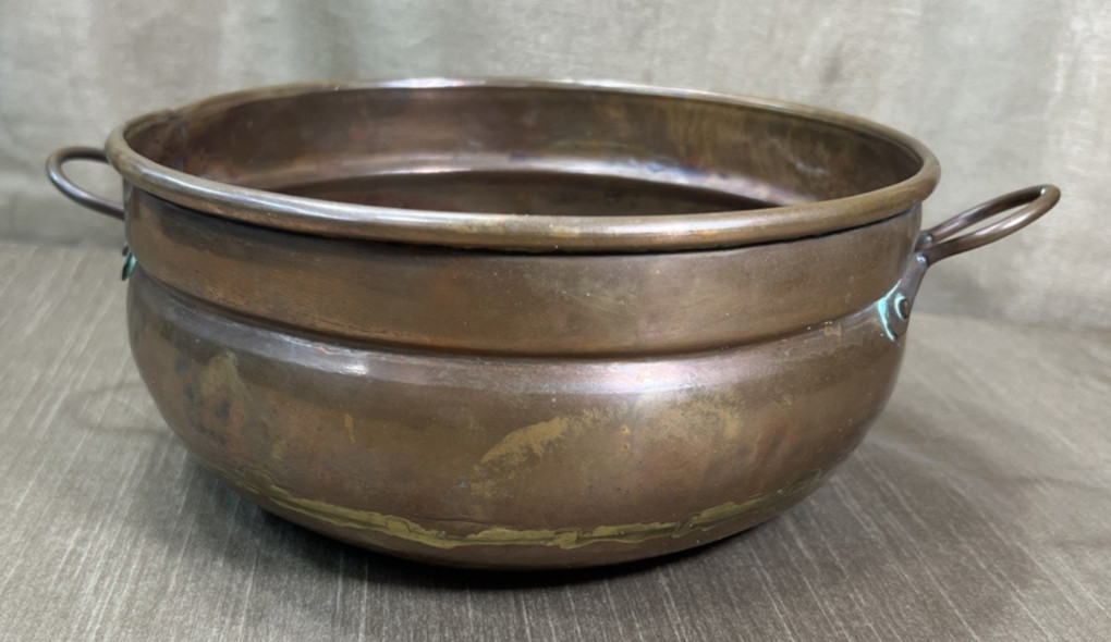 Vintage Hammered Copper 8” Bowl with Handles Rolled Edge Farmhouse Aged Patina Vintage Hammered Copper 8” Bowl with Handles Rolled Edge Farmhouse Aged Patina