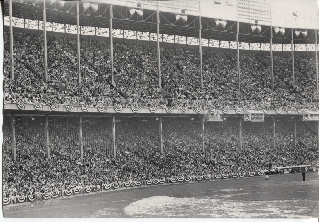 1955 Press Photo Opening Day Crowd in Kansas City