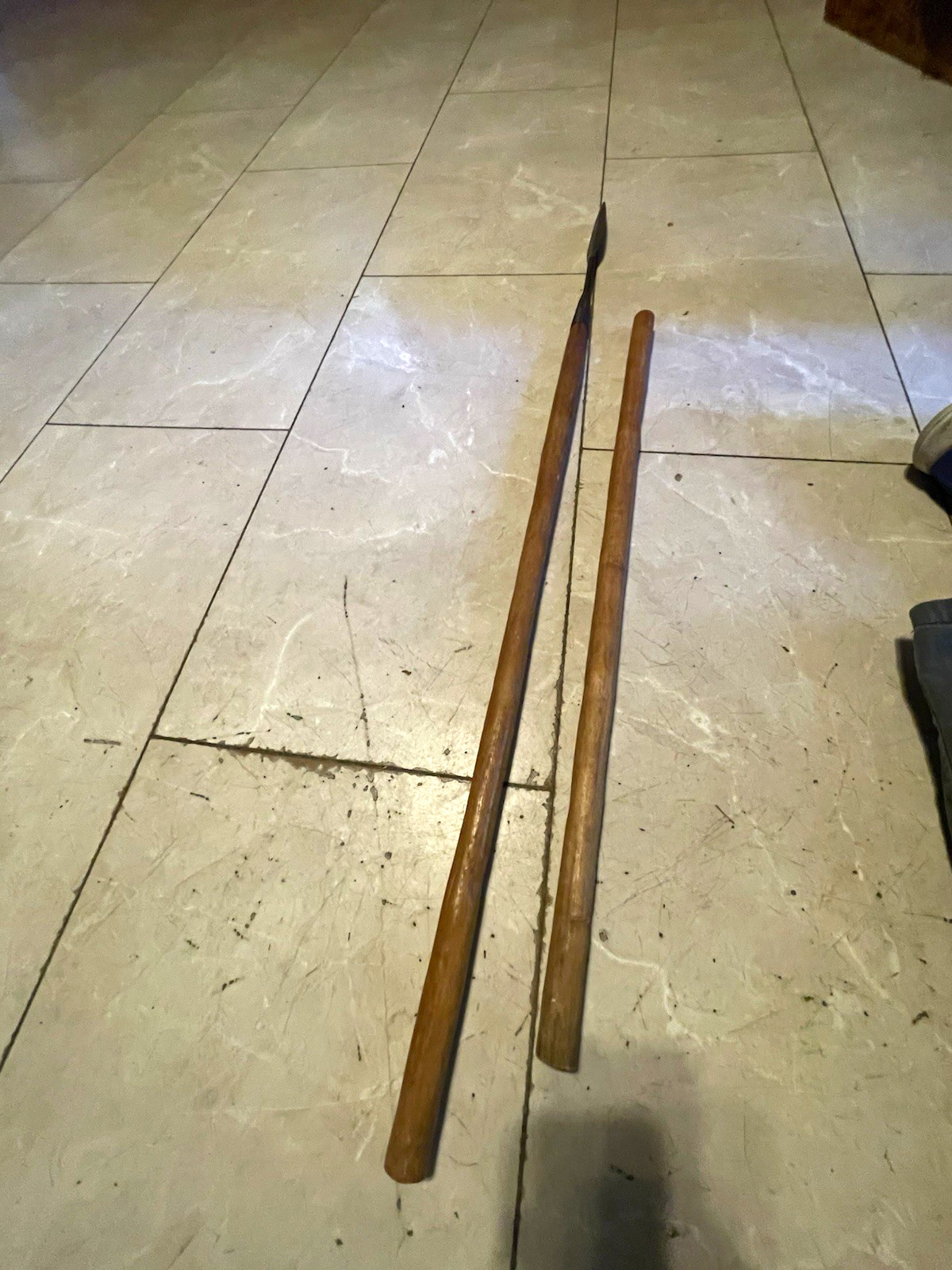 Antique 19thC African Zulu prestige spear/ long lance Antique 19thC African Zulu prestige spear/ long lance