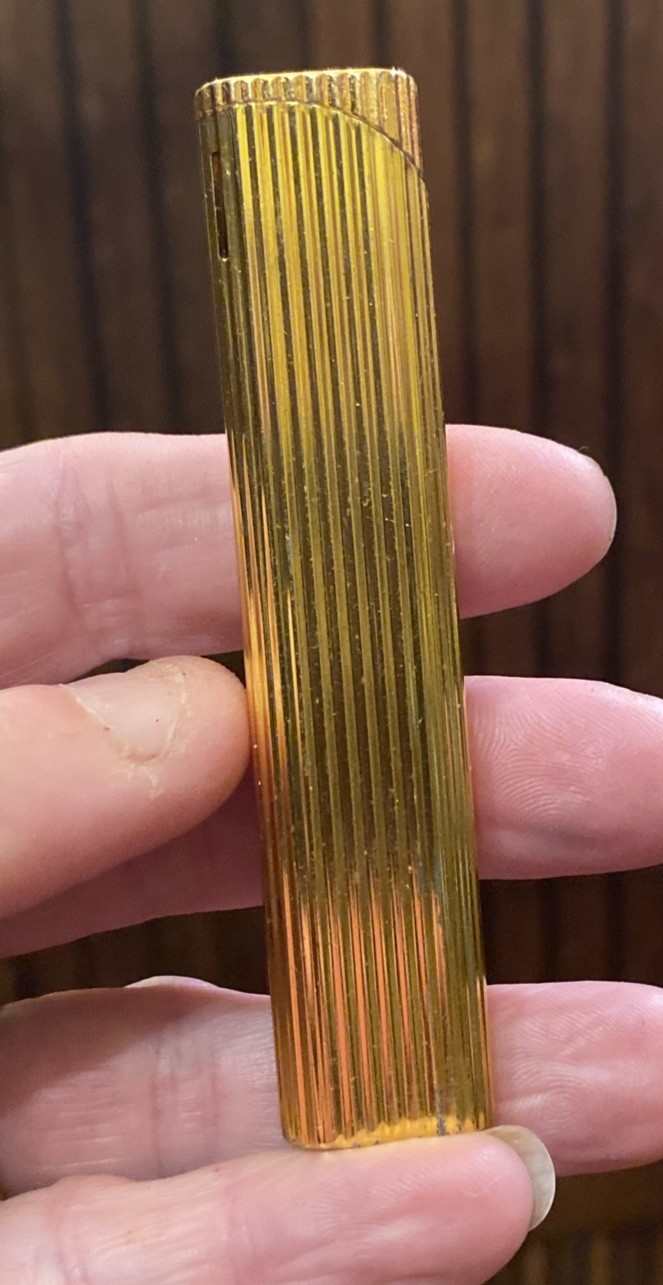 VTG Novelty Golden Thin Capri Ribbed Metal Lighter w/ \ VTG Novelty Golden Thin Capri Ribbed Metal Lighter w/ \