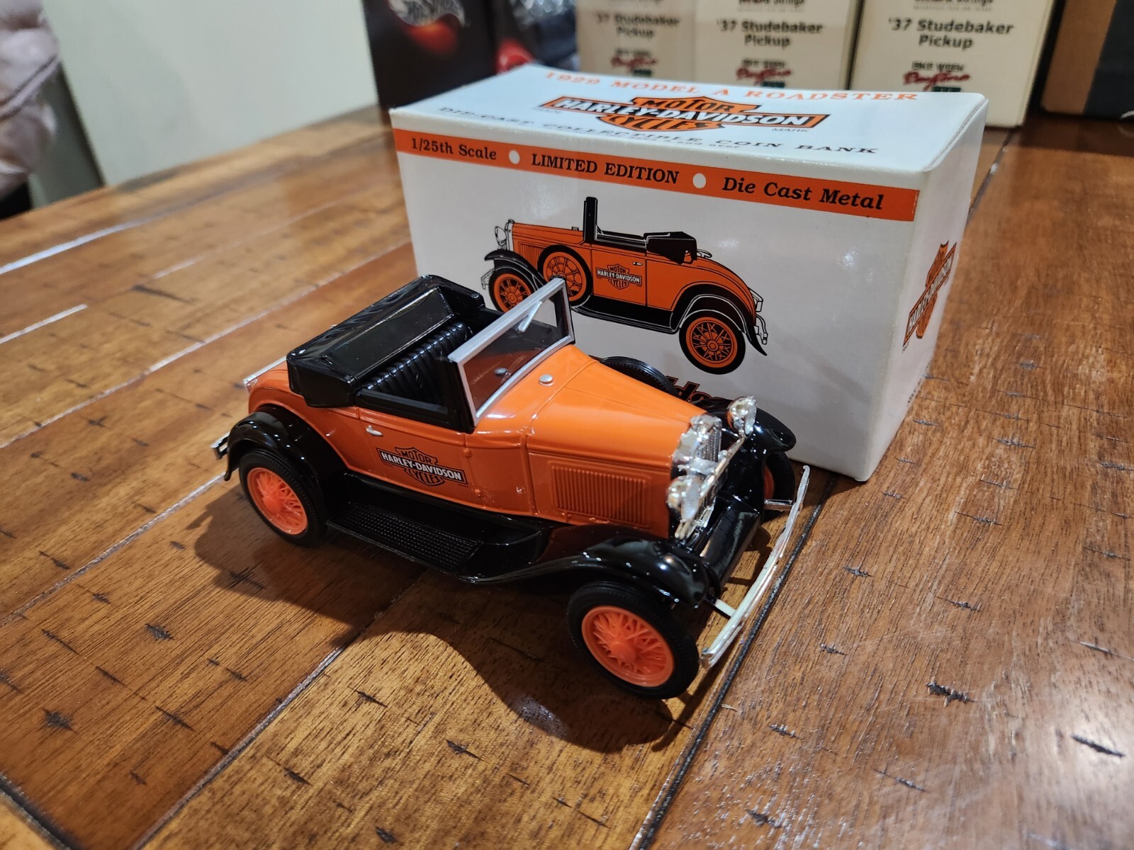 Harley 1929 Model A Roadster Die Cast Collectible Bank 99206-93V NEW Harley 1929 Model A Roadster Die Cast Collectible Bank 99206-93V NEW