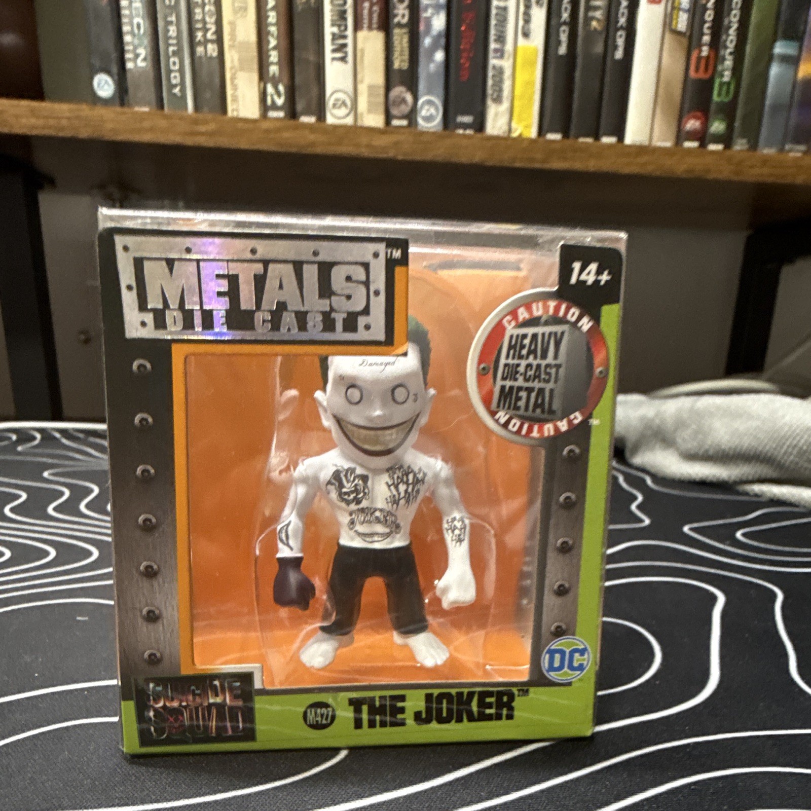 Jada Toys Joker M421 Metals Die-Cast Metal Figurine DC Suicide Squad 1:24