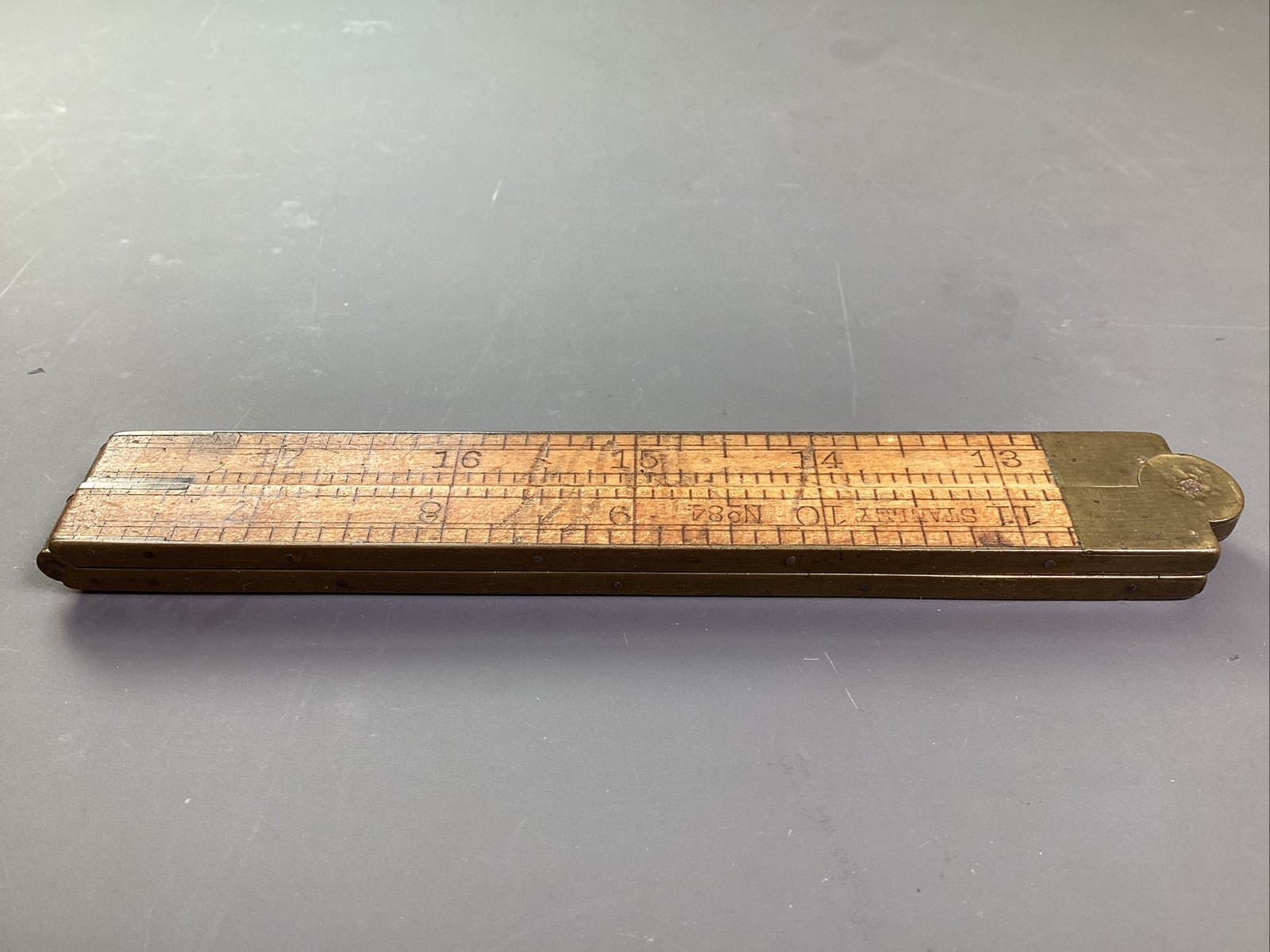 VINTAGE STANLEY No 84 WOOD & BRASS FOLDING RULE 2 Foot