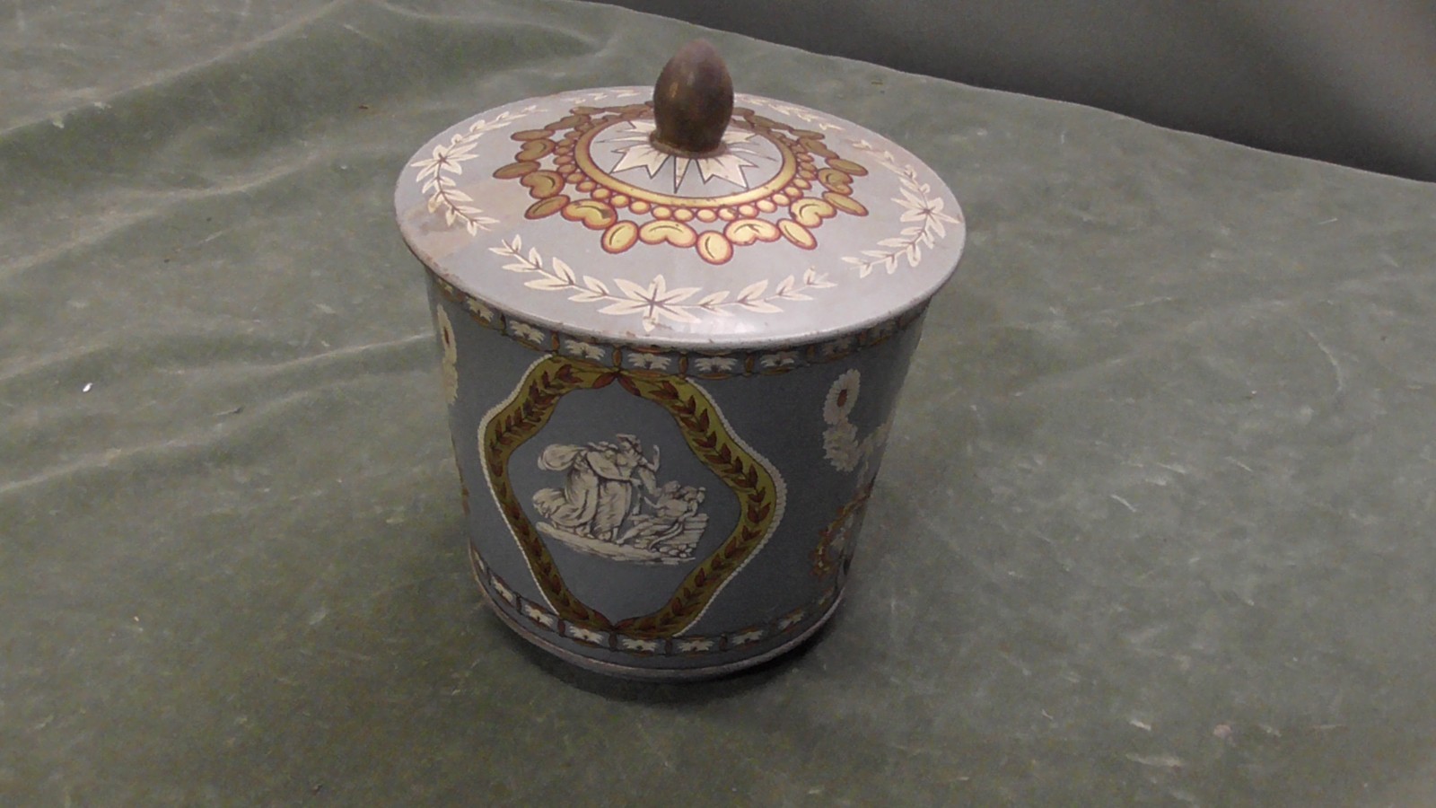 Vintage Riley's Toffee Tin England