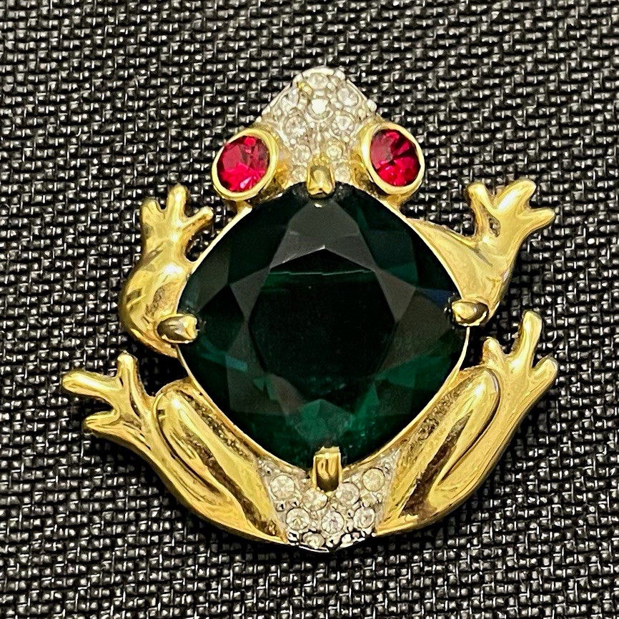 Vintage Swarovski Signed Crystal Pave Emerald Green Glass Jelly Belly Frog Pin Vintage Swarovski Signed Crystal Pave Emerald Green Glass Jelly Belly Frog Pin
