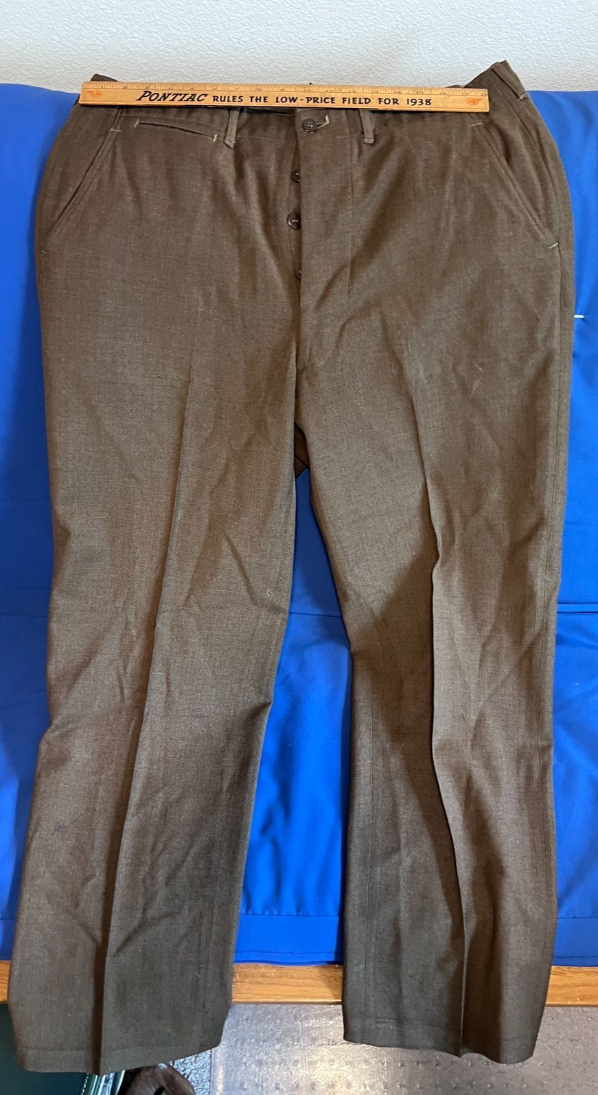 Trousers, Field, Wool, OD 33 18 oz, 1945 Pattern, 38 W, 33 L Trousers, Field, Wool, OD 33 18 oz, 1945 Pattern, 38 W, 33 L