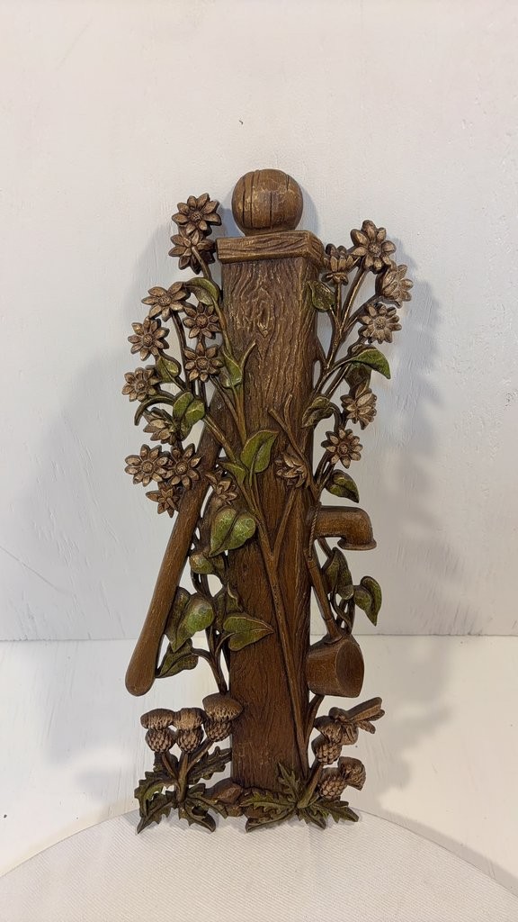 Vintage Burwood Products Co. Floral Wall Plaque Vintage Burwood Products Co. Floral Wall Plaque
