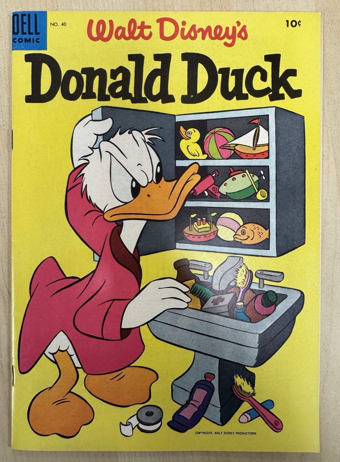 NM Walt Disney\'s Donald Duck #40 - Dell 10¢ Golden Age 1955, High-Grade White Pg