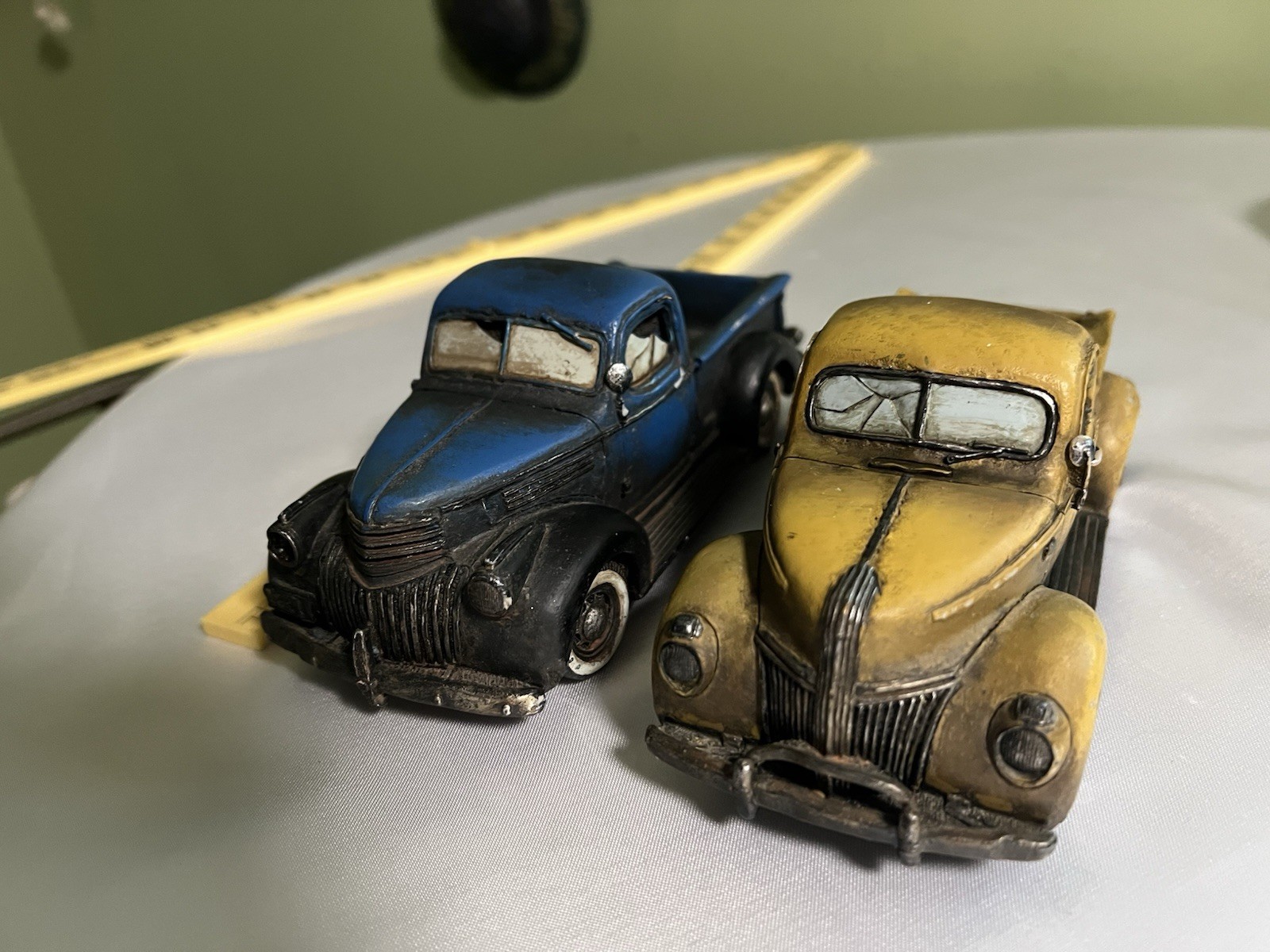 Lot of 2 Popular Imports Vintage Resin Pickup Trucks 1998 1999 Blue & Yellow 6 Lot of 2 Popular Imports Vintage Resin Pickup Trucks 1998 1999 Blue & Yellow 6