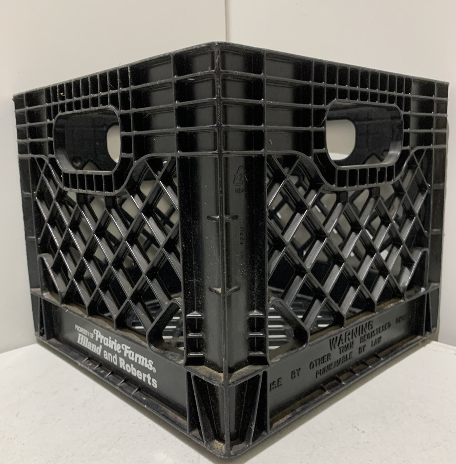 Milk Crate Prairie Farms Hiland and Roberts Black Orbis DY16 Plastic