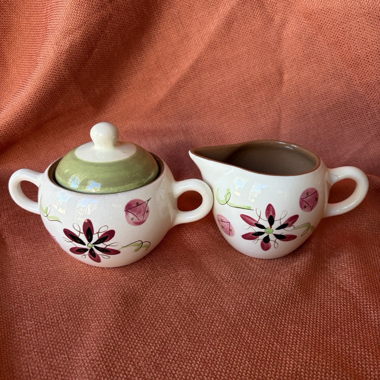 Vintage Stangl Carnival sugar bowl and creamer. 1954-78 Hand Painted, rare MCM Vintage Stangl Carnival sugar bowl and creamer. 1954-78 Hand Painted, rare MCM