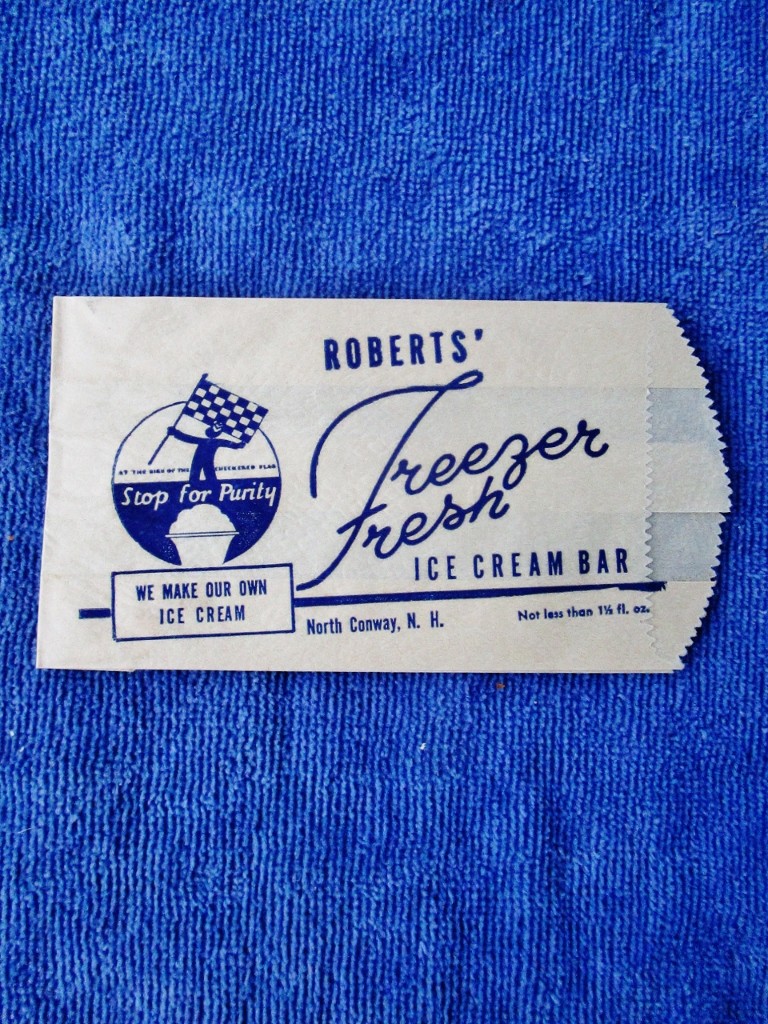 ROBERTS\' FREEZER FRESH ICE CREAM BAR, North Conway, NH  Vintage Dairy Purity Bag