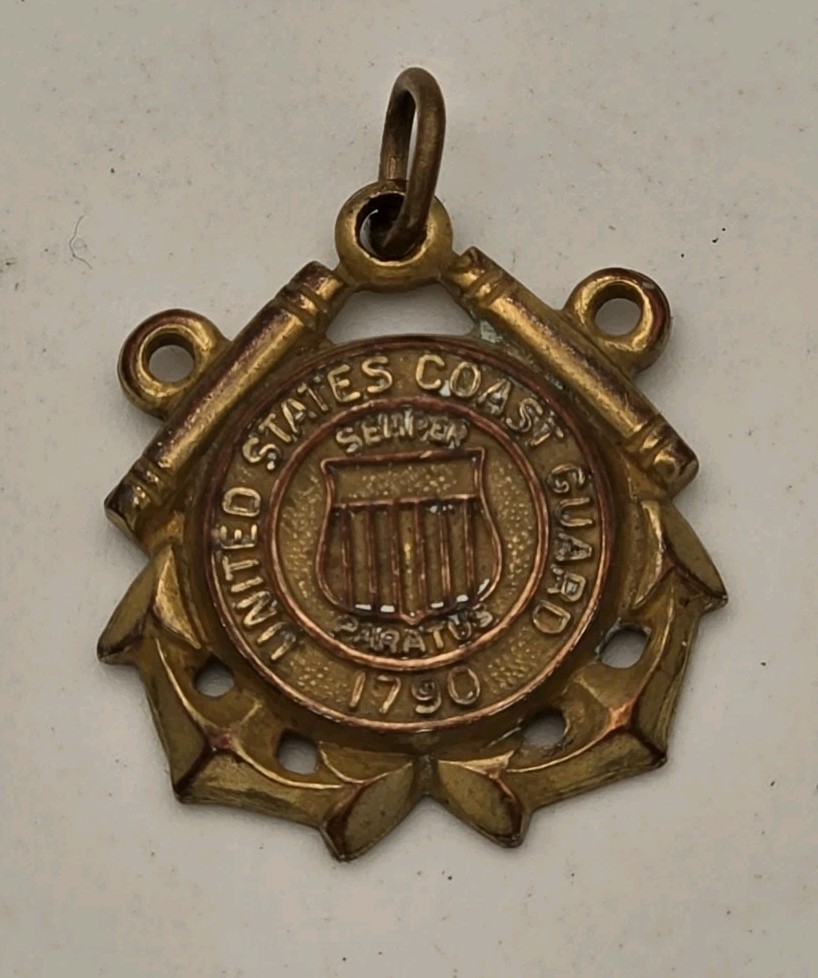 Vintage (WW2?) Sterling Silver US Coast Guard Pendant, G12