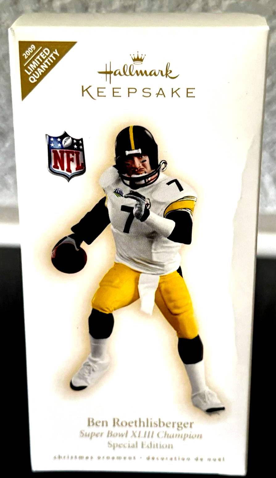 HALLMARK 2009 BEN ROETHLISBERGER SUPER BOWL CHAMPION ORNAMENT LTD QTY 