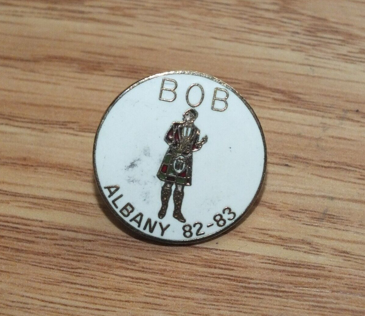 Vintage 82-83 BOB Collectible White & Gold Tone Enamel Lapel Pin
