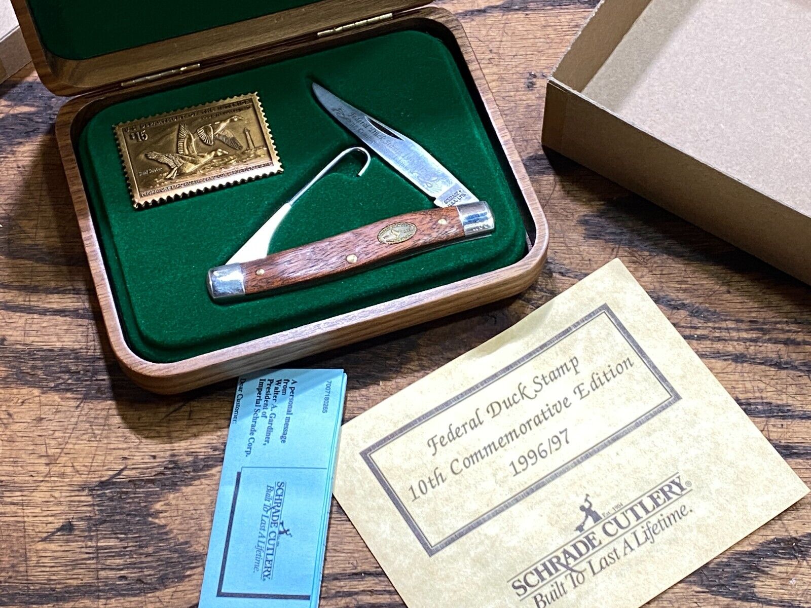 Vintage NOS 1996-97 Schrade Pocket Knife ~ Federal Duck Stamp Bird Hook Trapper