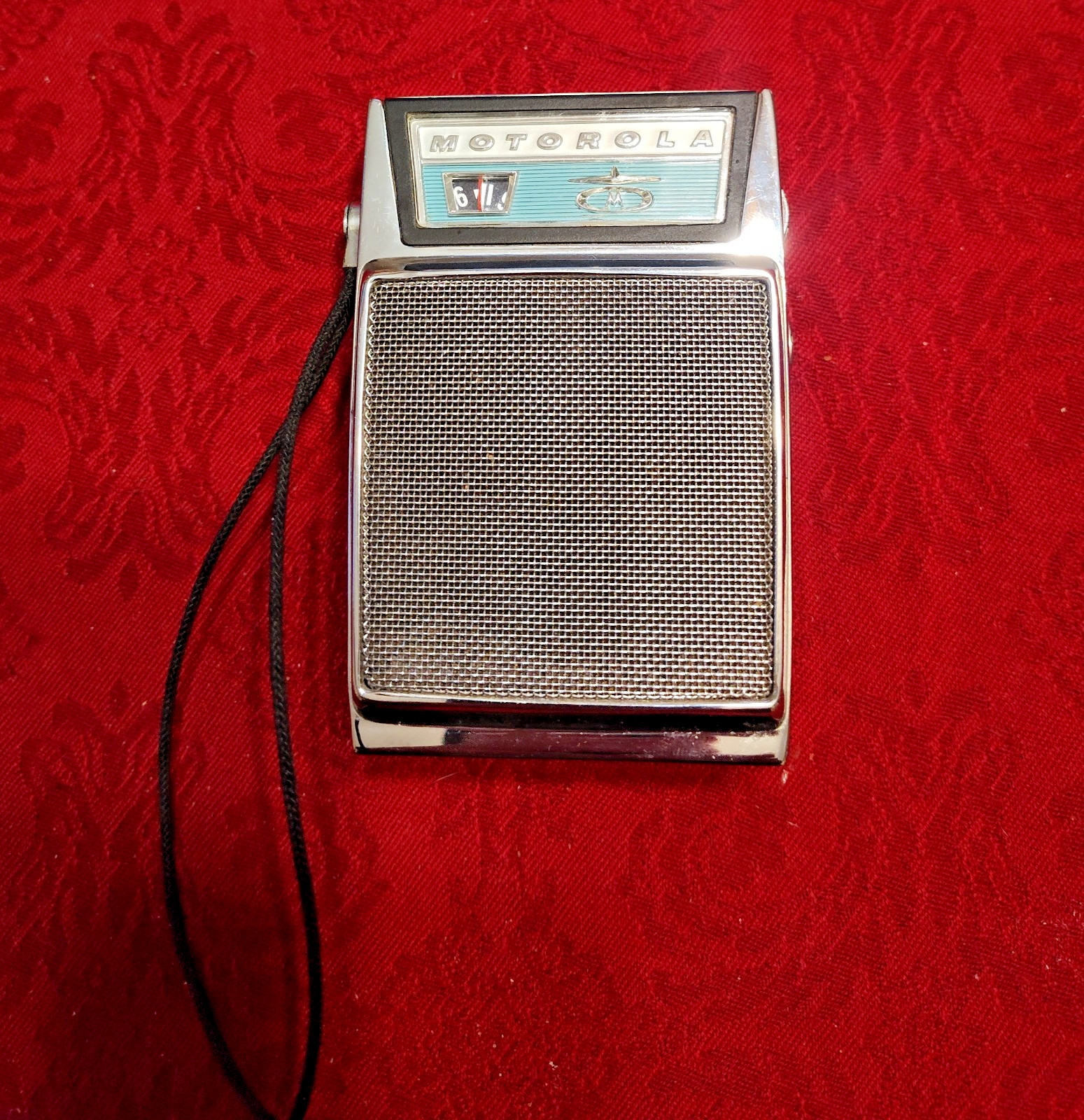 MOTOROLA X15E Six Transistor AM Handheld Radio Vintage 1960s (Serviced) MOTOROLA X15E Six Transistor AM Handheld Radio Vintage 1960s (Serviced)