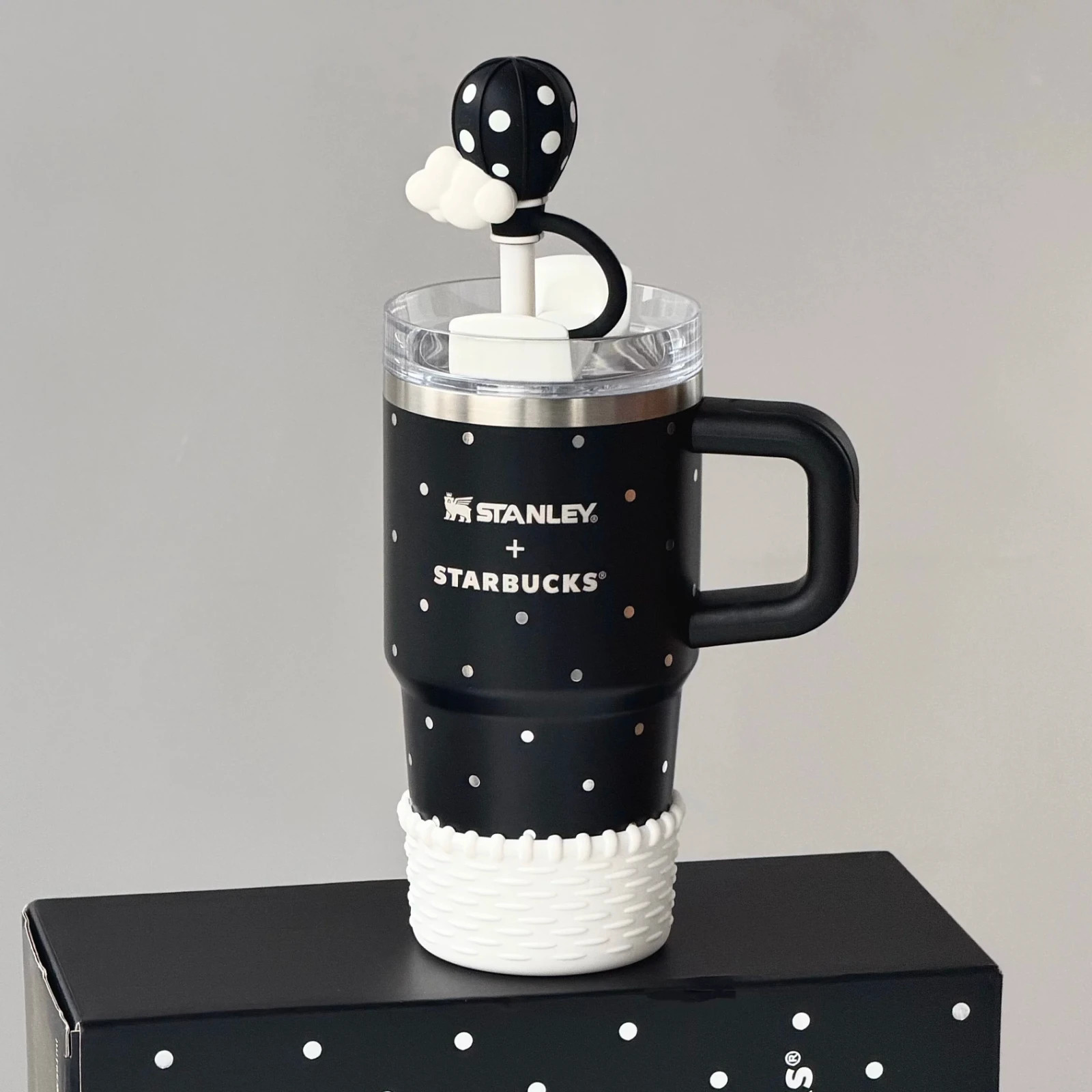 Starbucks x Stanley China 2026 Polka Dot Black SS Straw Tumbler Mug -Authentic Starbucks x Stanley China 2026 Polka Dot Black SS Straw Tumbler Mug -Authentic