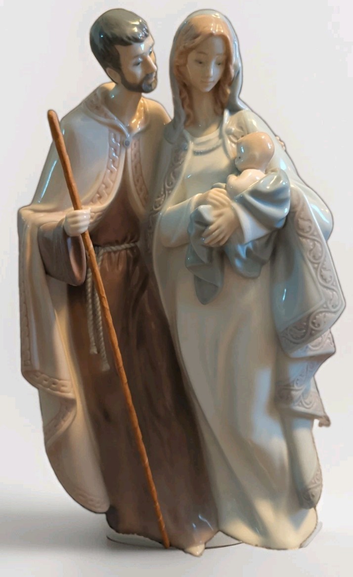 Lladro 4585 Holy Family Porcelain Figurine Nativity Joseph Mary Jesus Spain Lladro 4585 Holy Family Porcelain Figurine Nativity Joseph Mary Jesus Spain